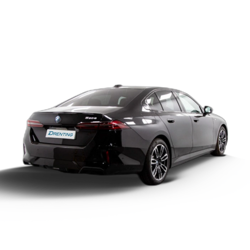 Renting BMW Serie 5 530e 220 kW (299 CV) 3 1