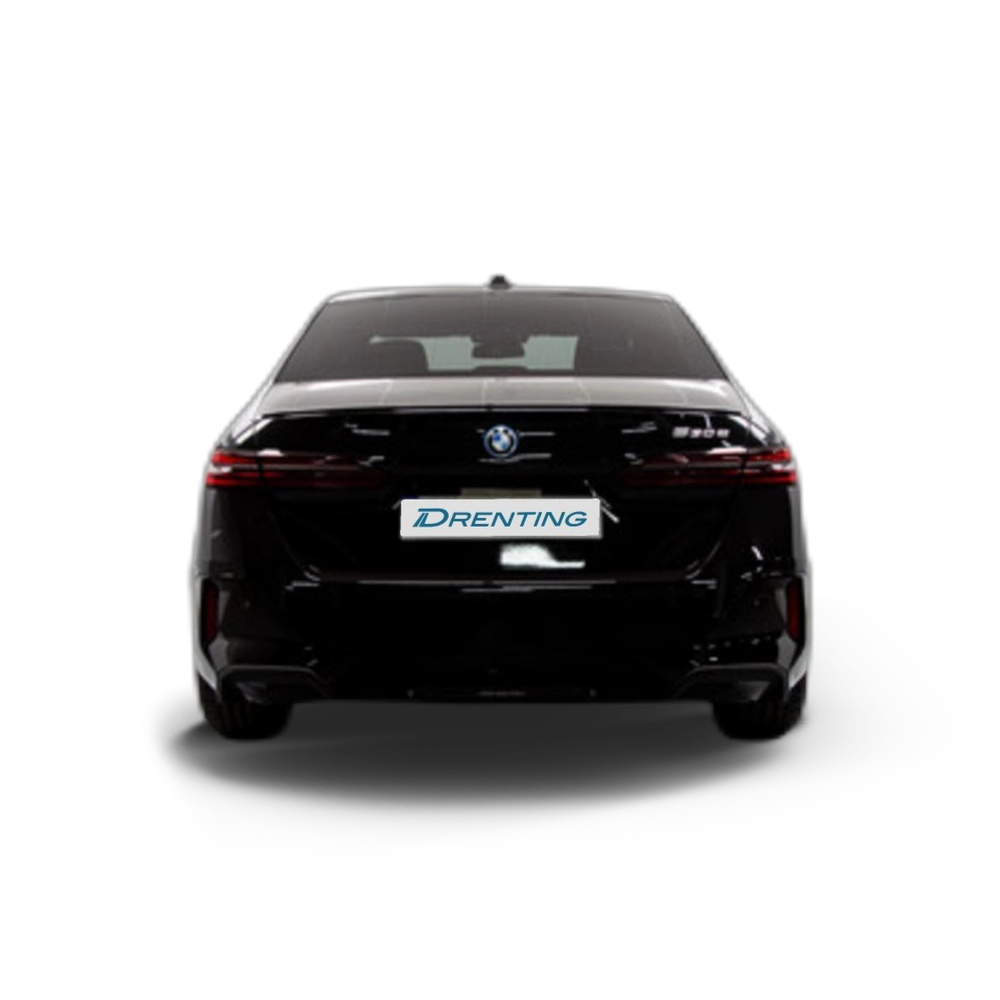 Renting BMW Serie 5 530e 220 kW (299 CV) 3 1