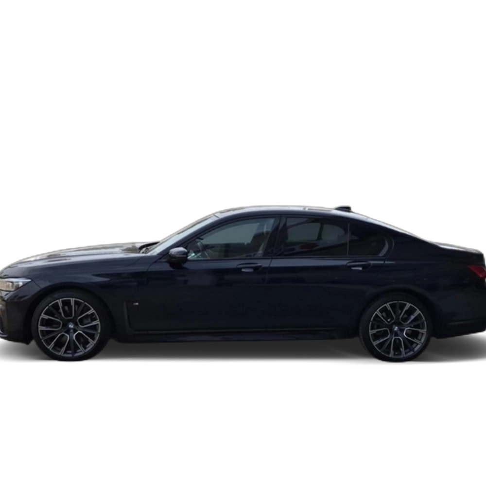 Renting BMW Serie 7 745e 290 kW (394 CV)