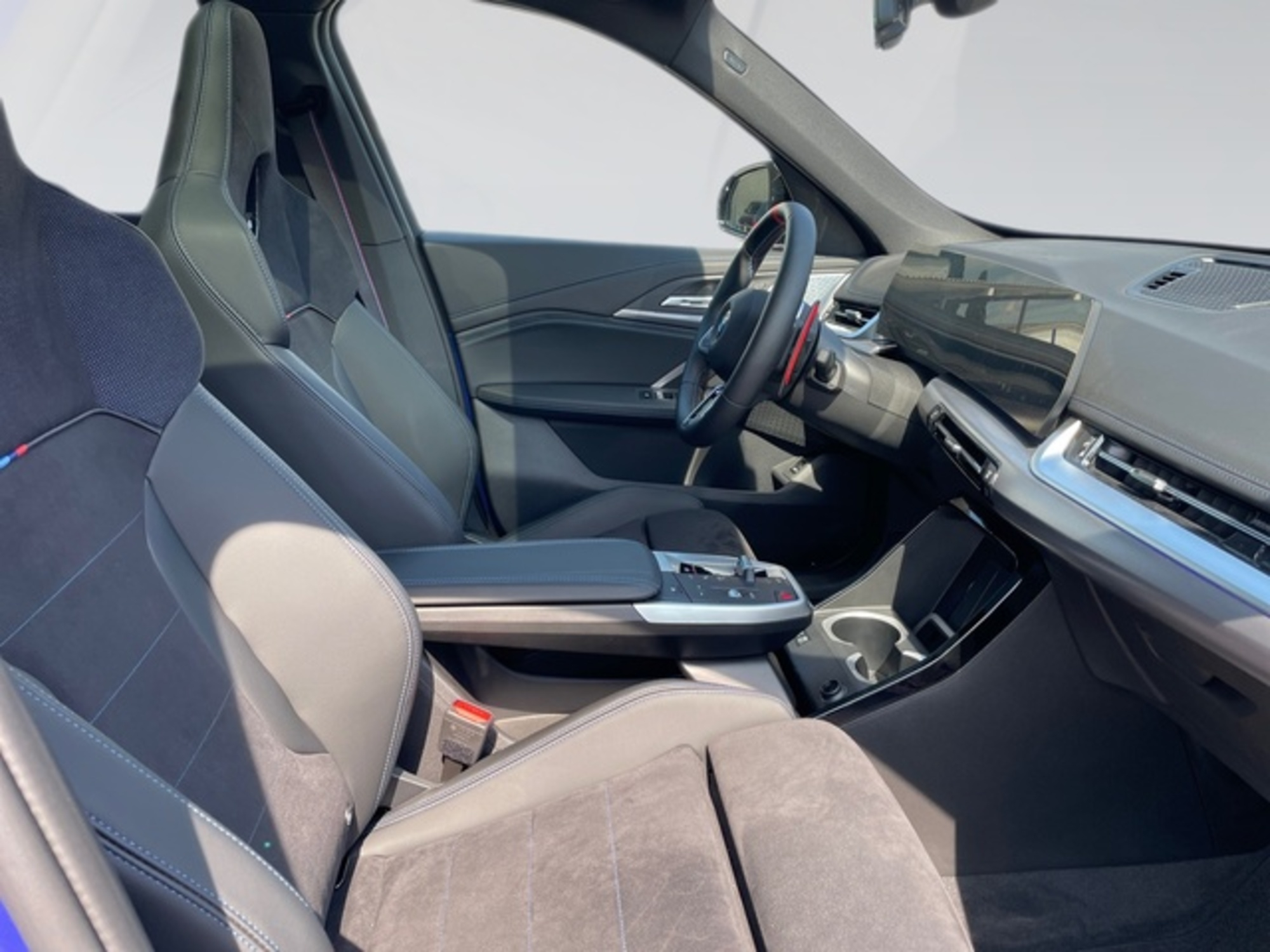 Renting BMW X1 M35i xDrive 221 kW (300 CV) 1
