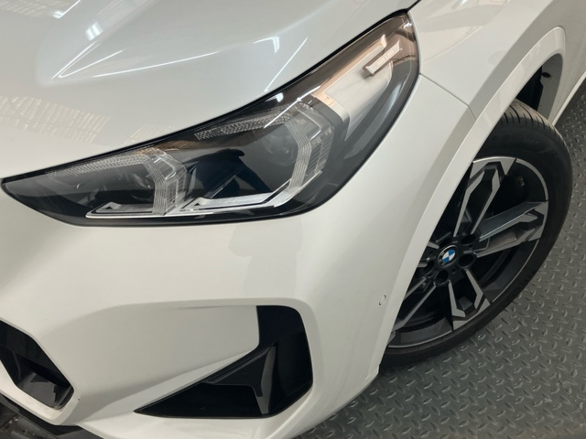 Renting BMW X1 M35i xDrive 221 kW (300 CV) 2