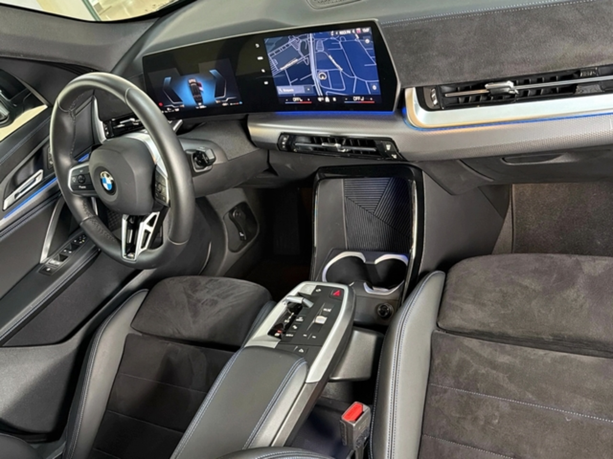 Renting BMW X1 sDrive18d 110 kW (150 CV) 18