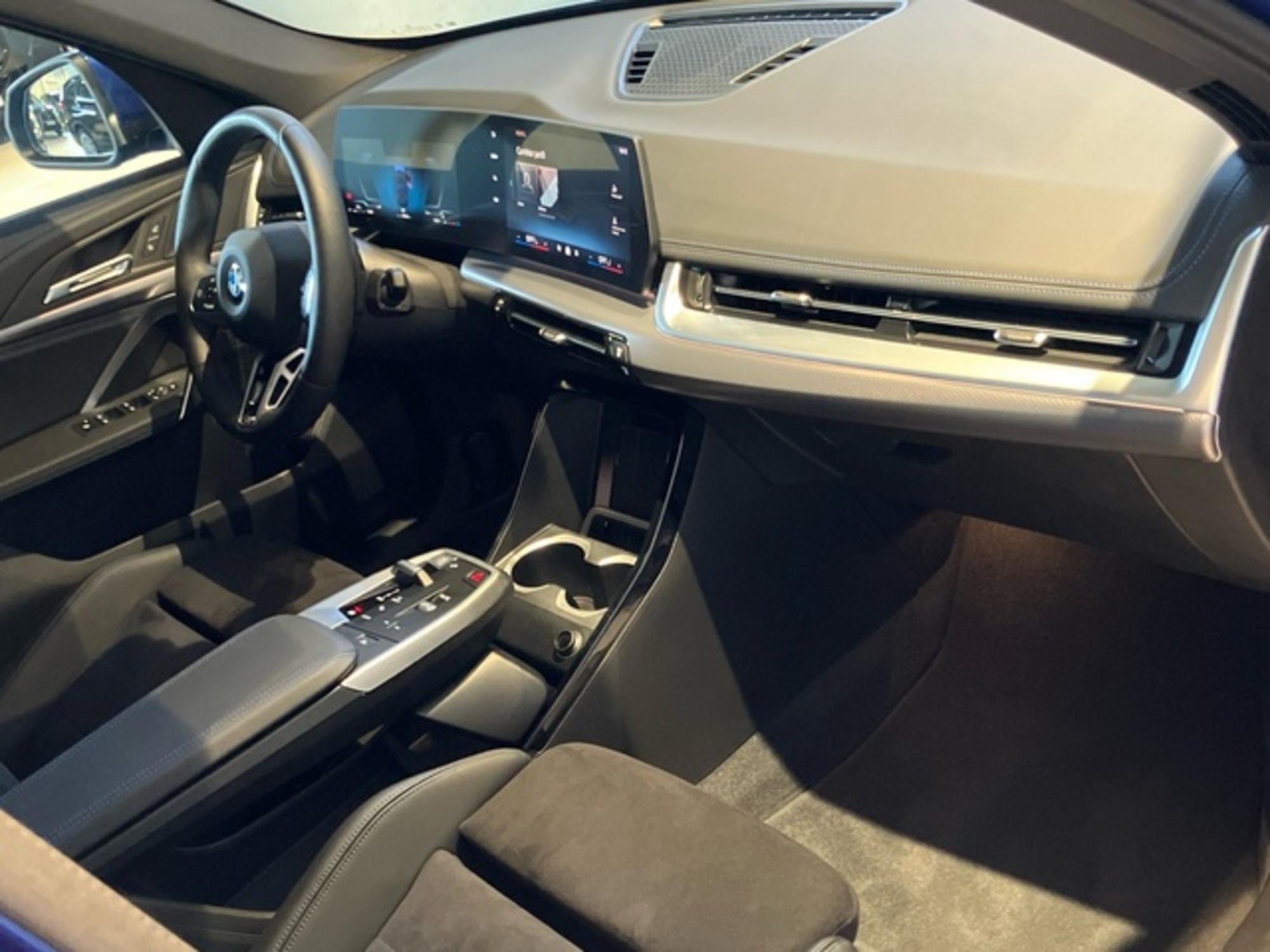 Renting BMW X1 sDrive18d 110 kW (150 CV) 29