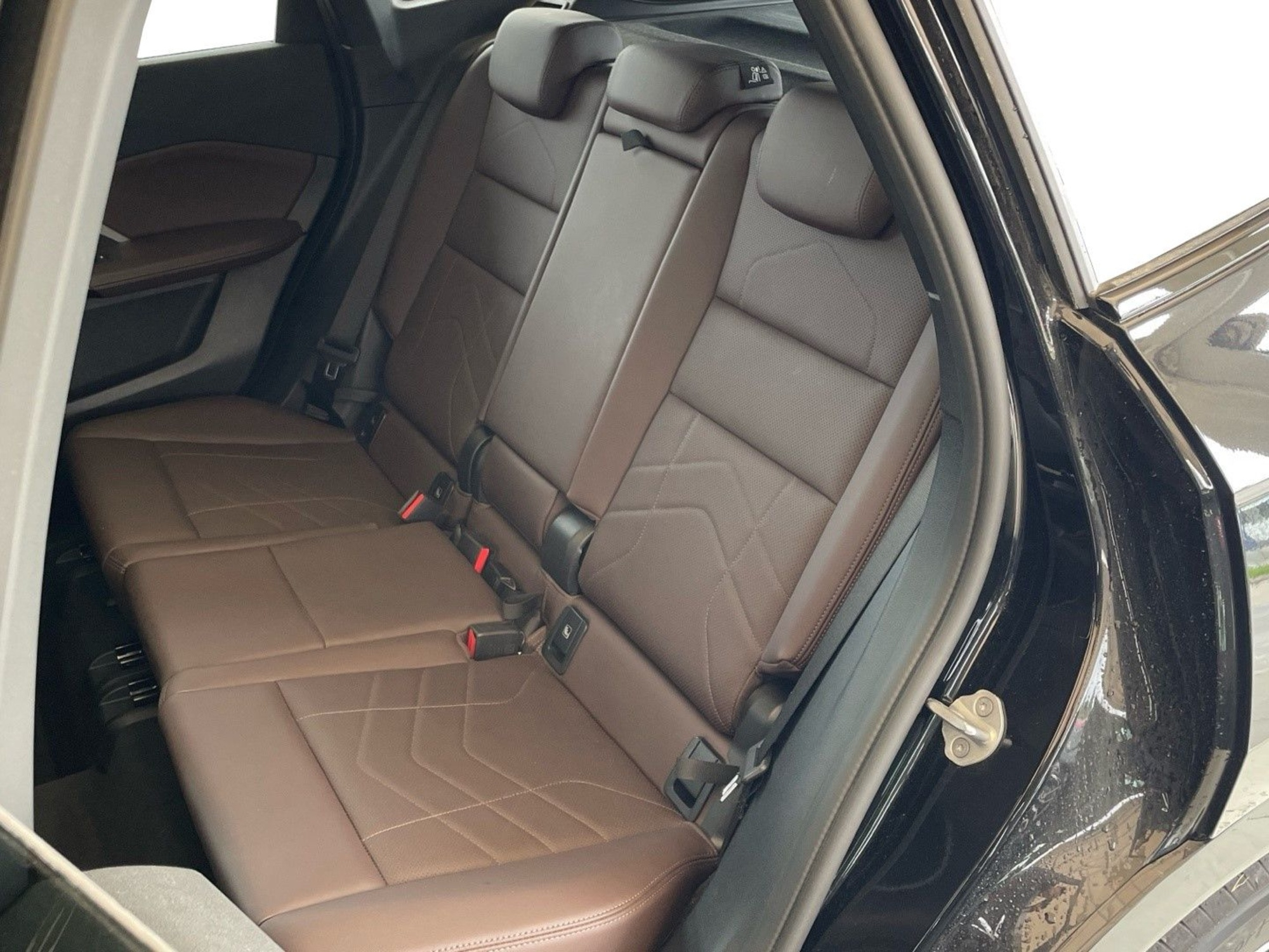 Renting BMW X1 sDrive18d 110 kW (150 CV) 33