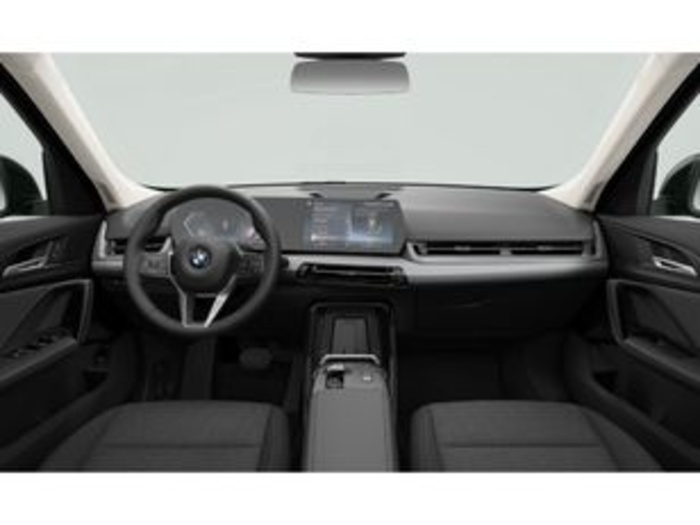 Renting BMW X1 sDrive18d 110 kW (150 CV) 40 2