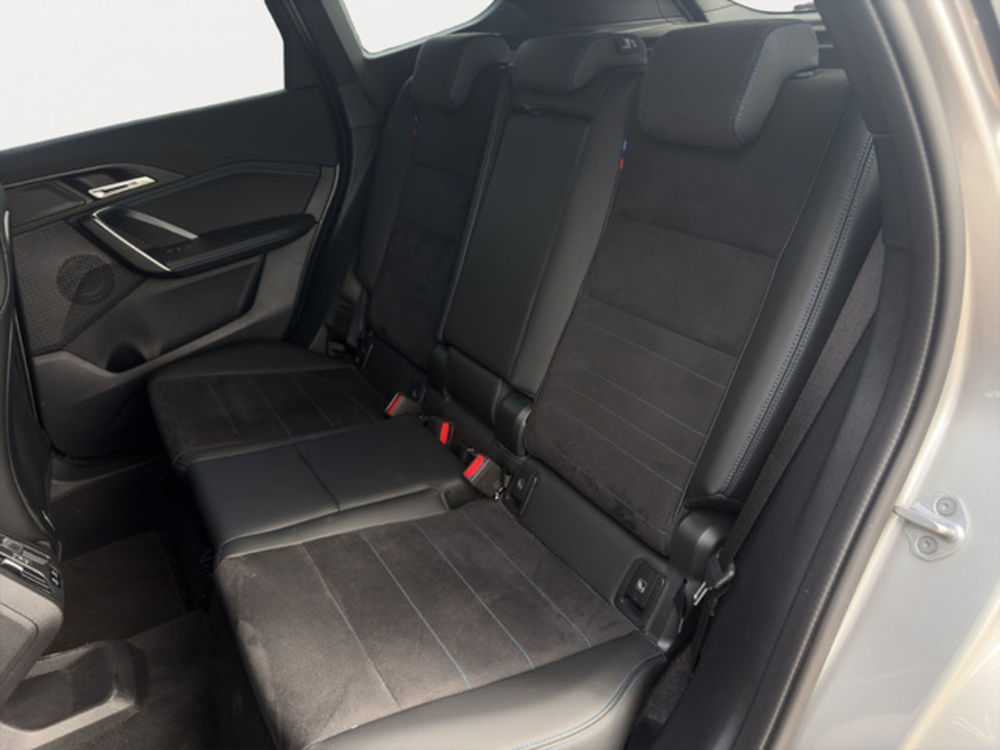 Renting BMW X1 sDrive20d 120 kW (163 CV) 8 10