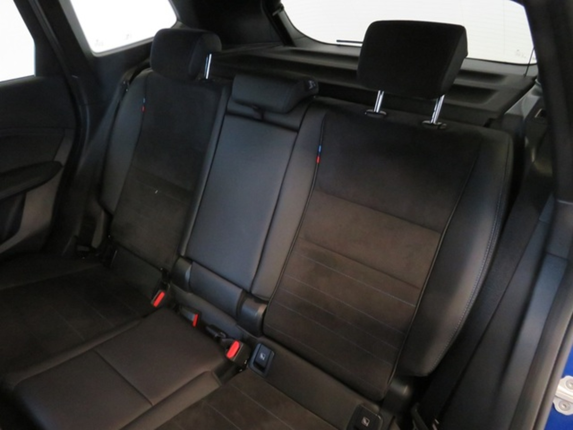 Renting BMW X1 sDrive20d 120 kW (163 CV) 8 12