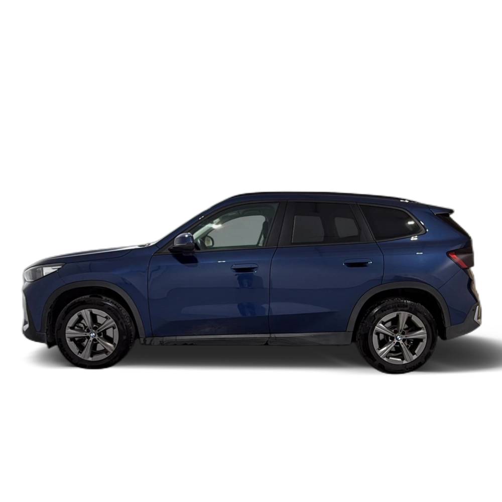 Renting BMW X1 sDrive20i 125 kW (170 CV) 1