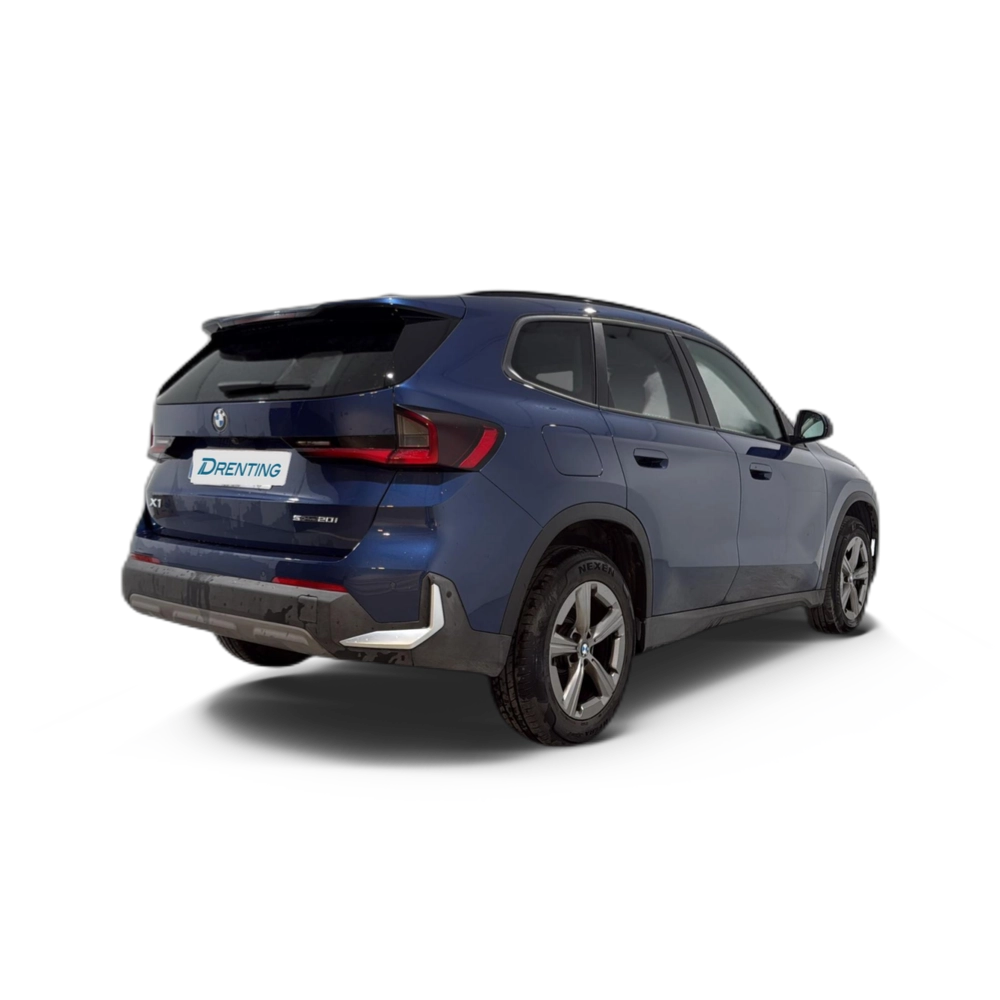 Renting BMW X1 sDrive20i 125 kW (170 CV) 1