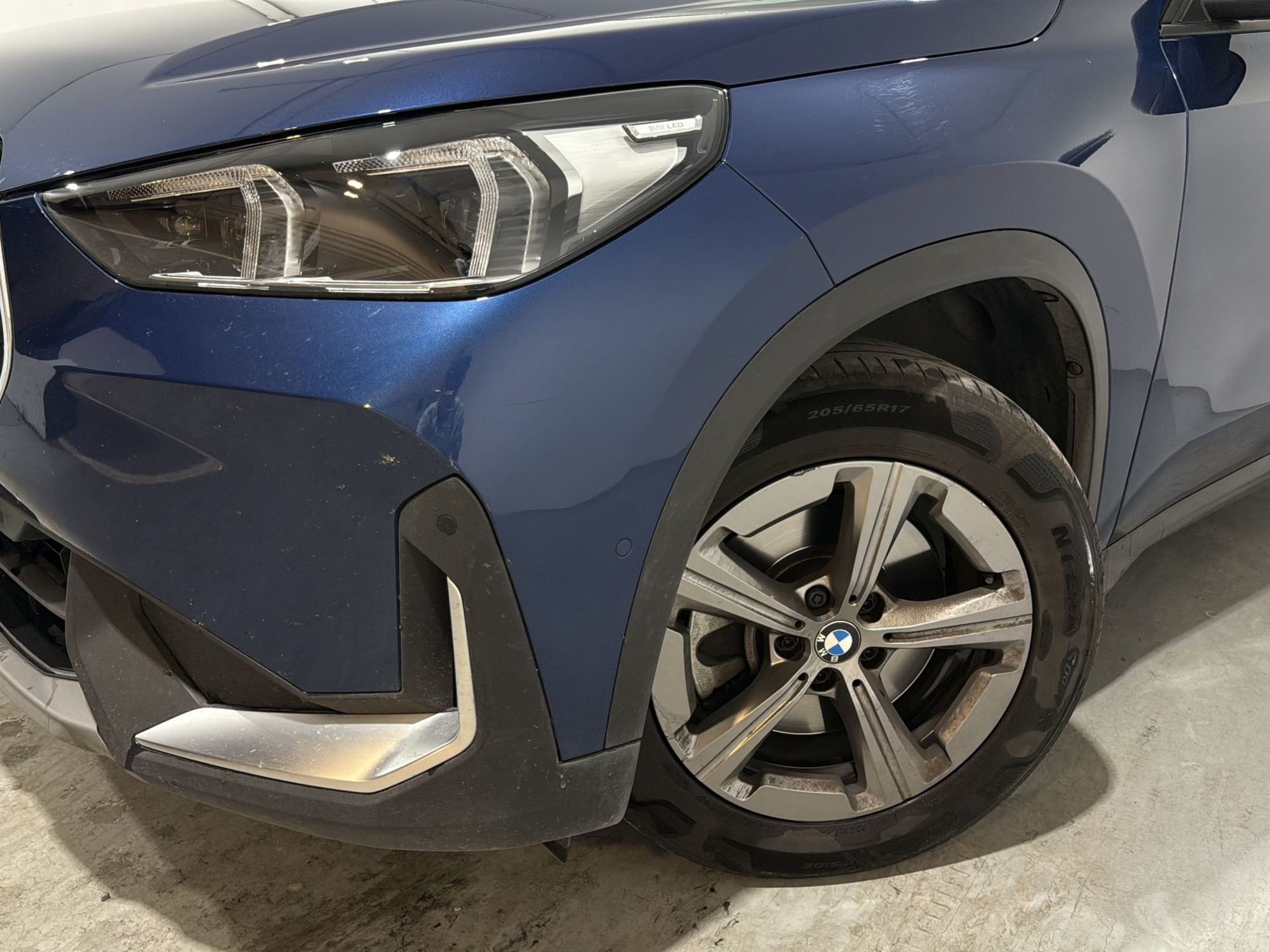Renting BMW X1 sDrive20i 125 kW (170 CV) 1