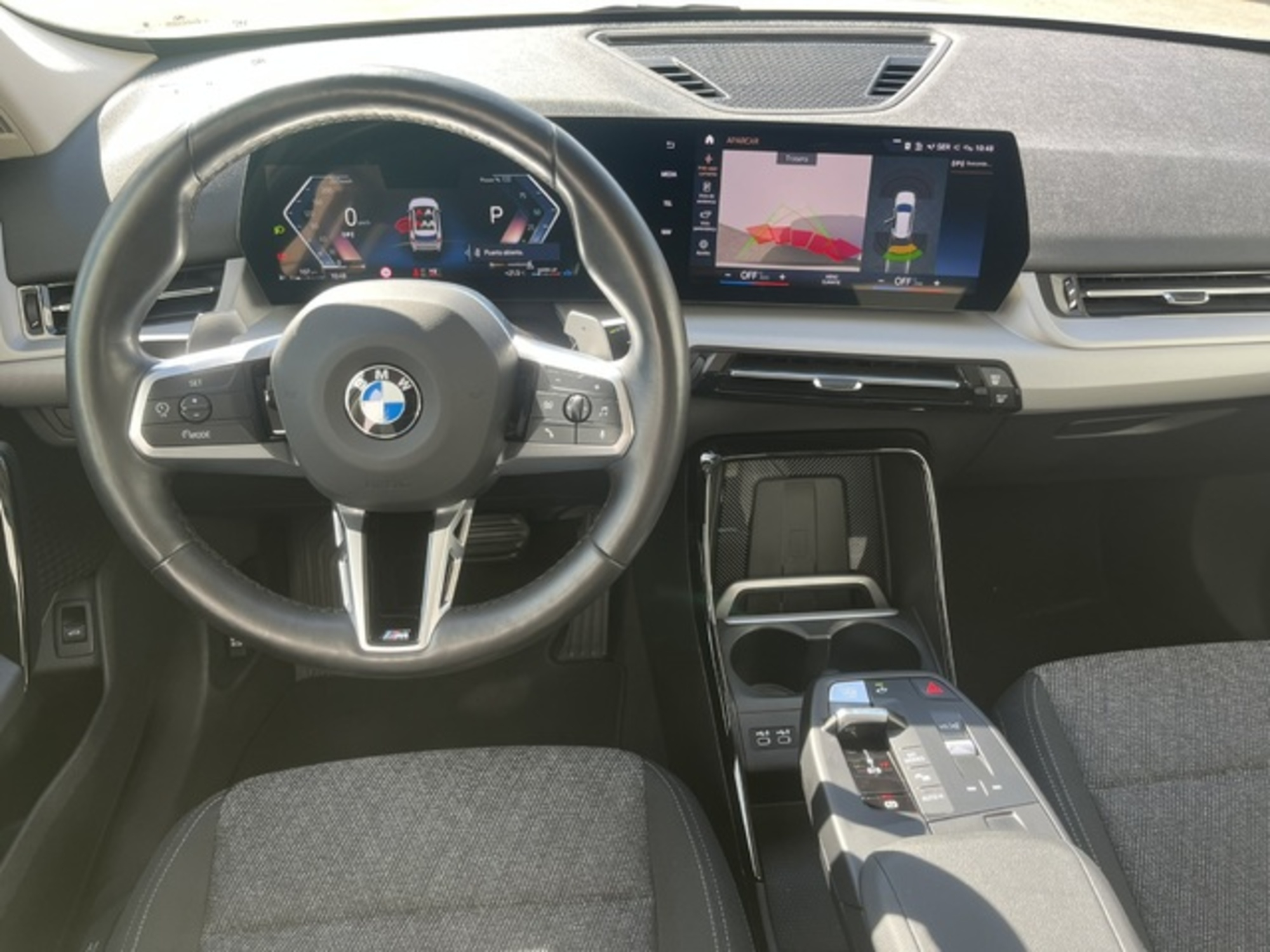 Renting BMW X1 sDrive20i 125 kW (170 CV) 1