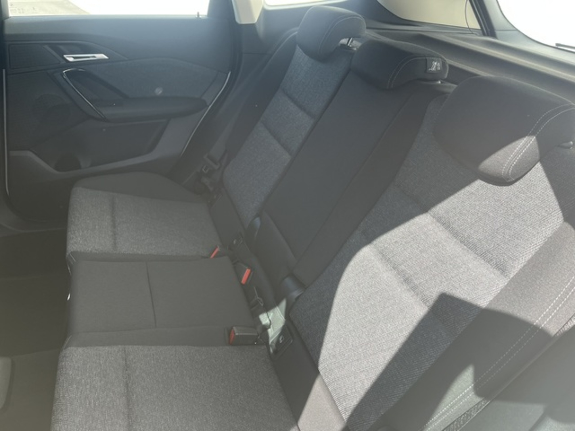 Renting BMW X1 sDrive20i 125 kW (170 CV) 1