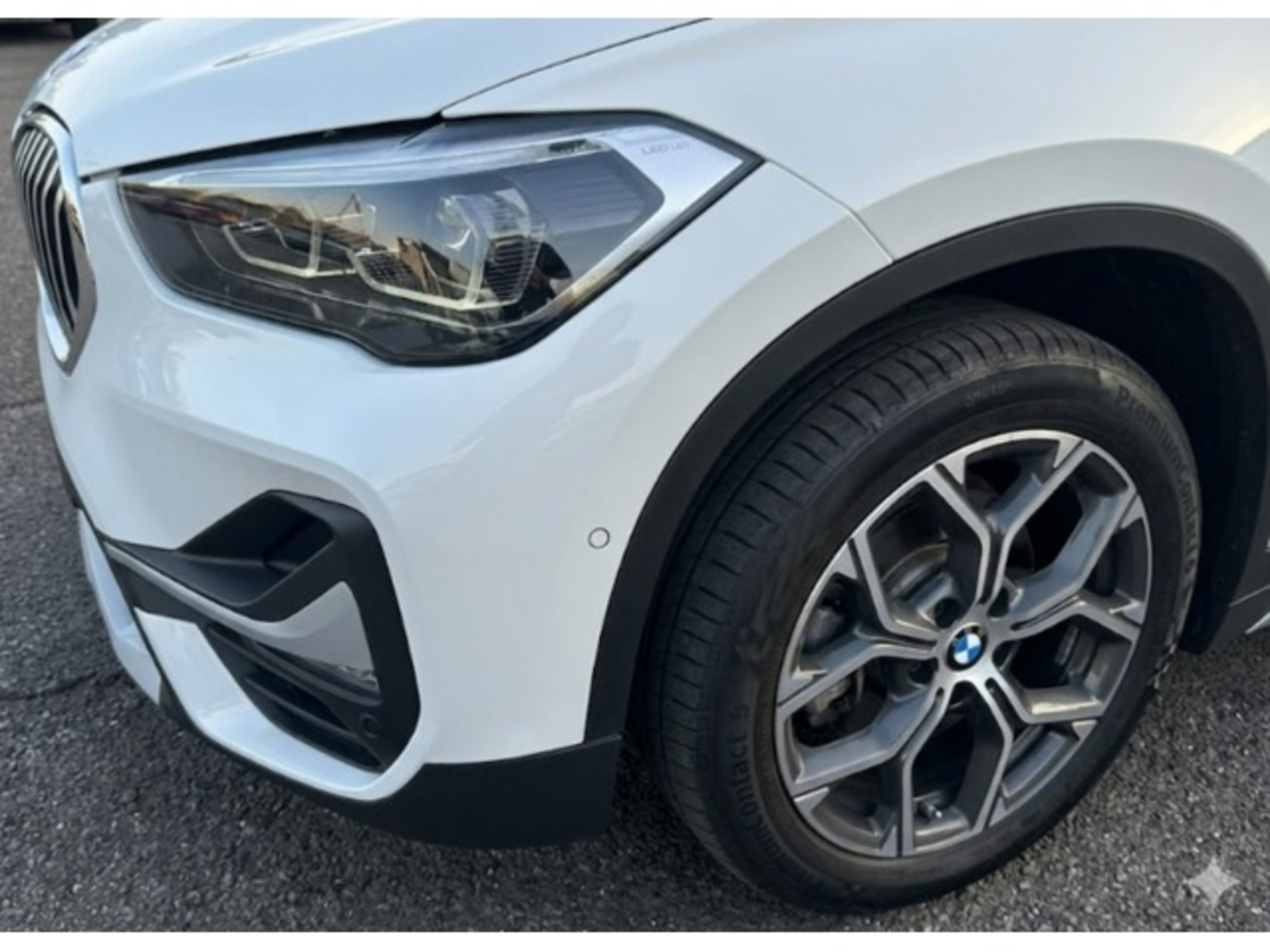 Renting BMW X1 xDrive25e 162 kW (220 CV) 1