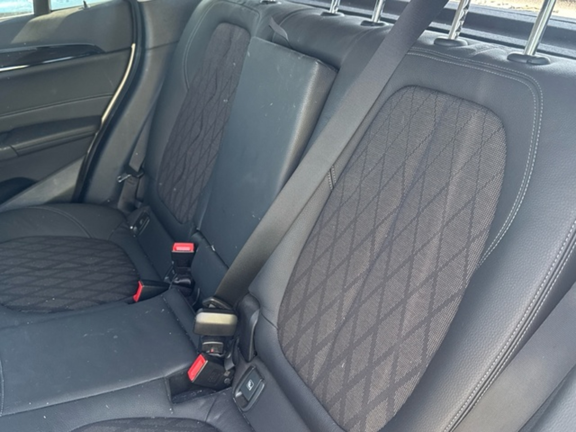 Renting BMW X1 xDrive25e 162 kW (220 CV) 1