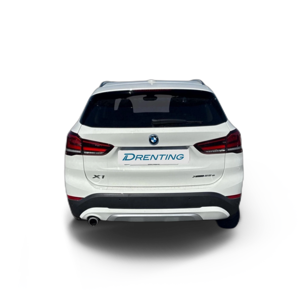 Renting BMW X1 xDrive25e 162 kW (220 CV) 4 3