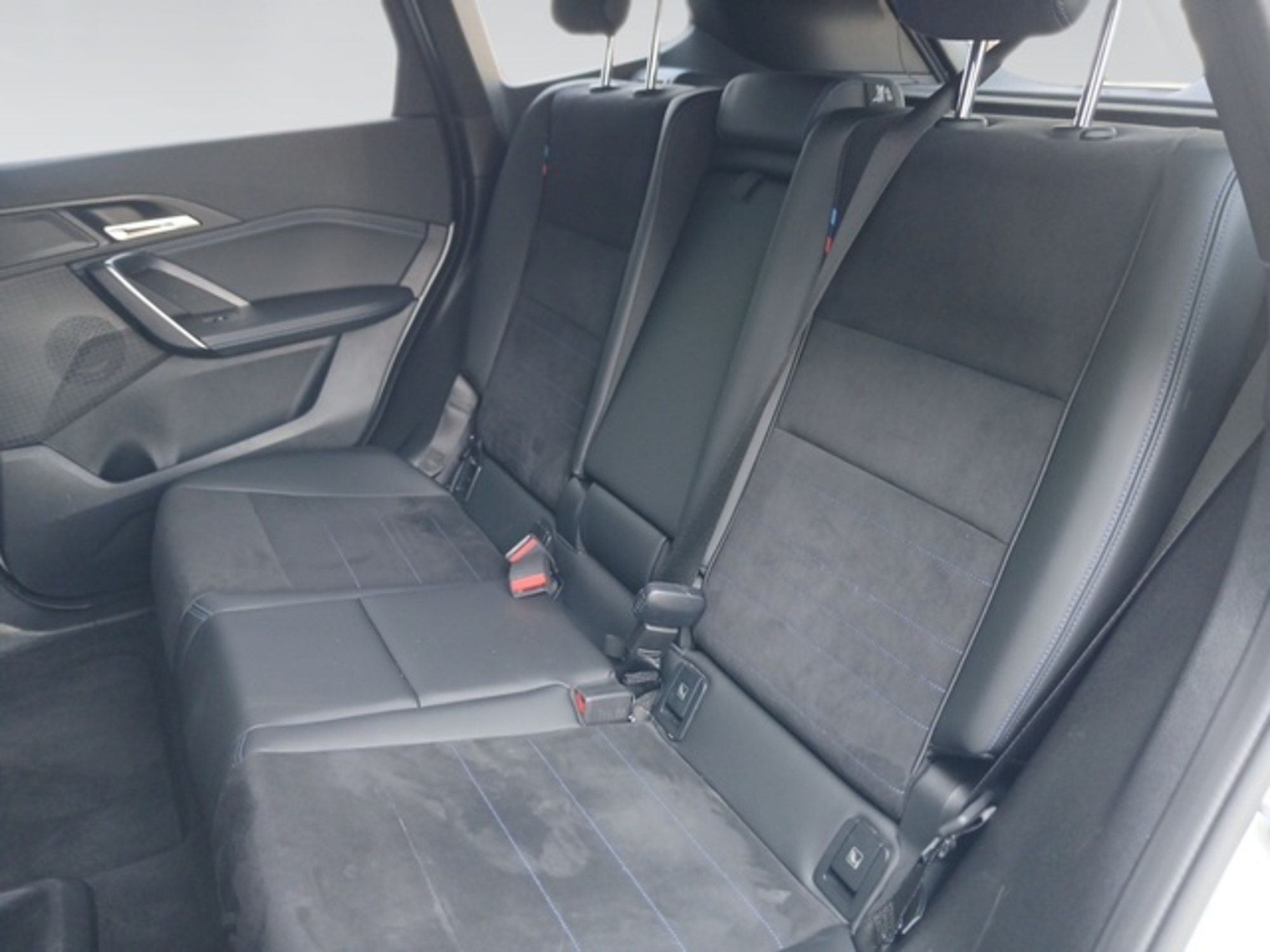 Renting BMW X1 xDrive25e 180 kW (245 CV) 13 2