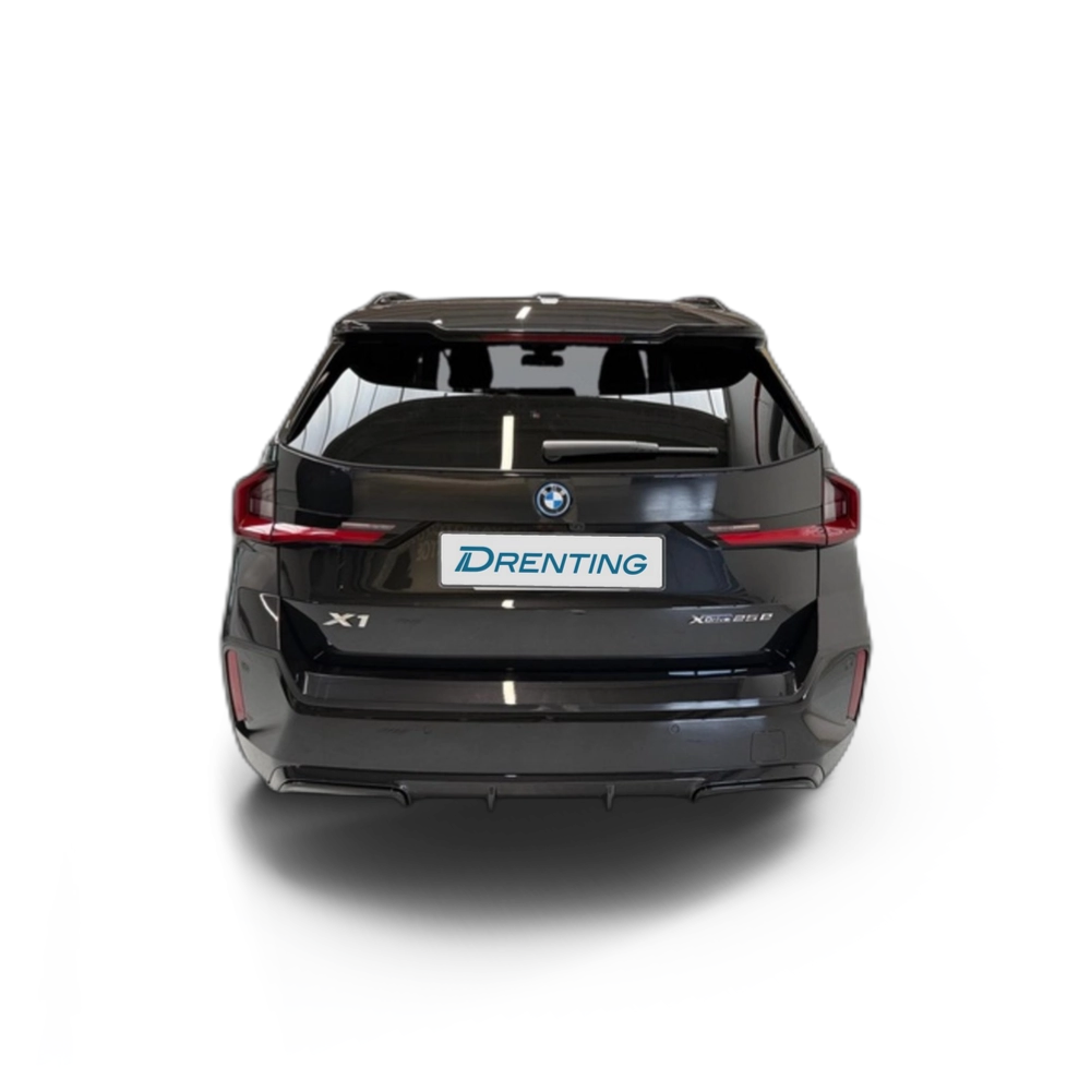 Renting BMW X1 xDrive25e 180 kW (245 CV) 13 7