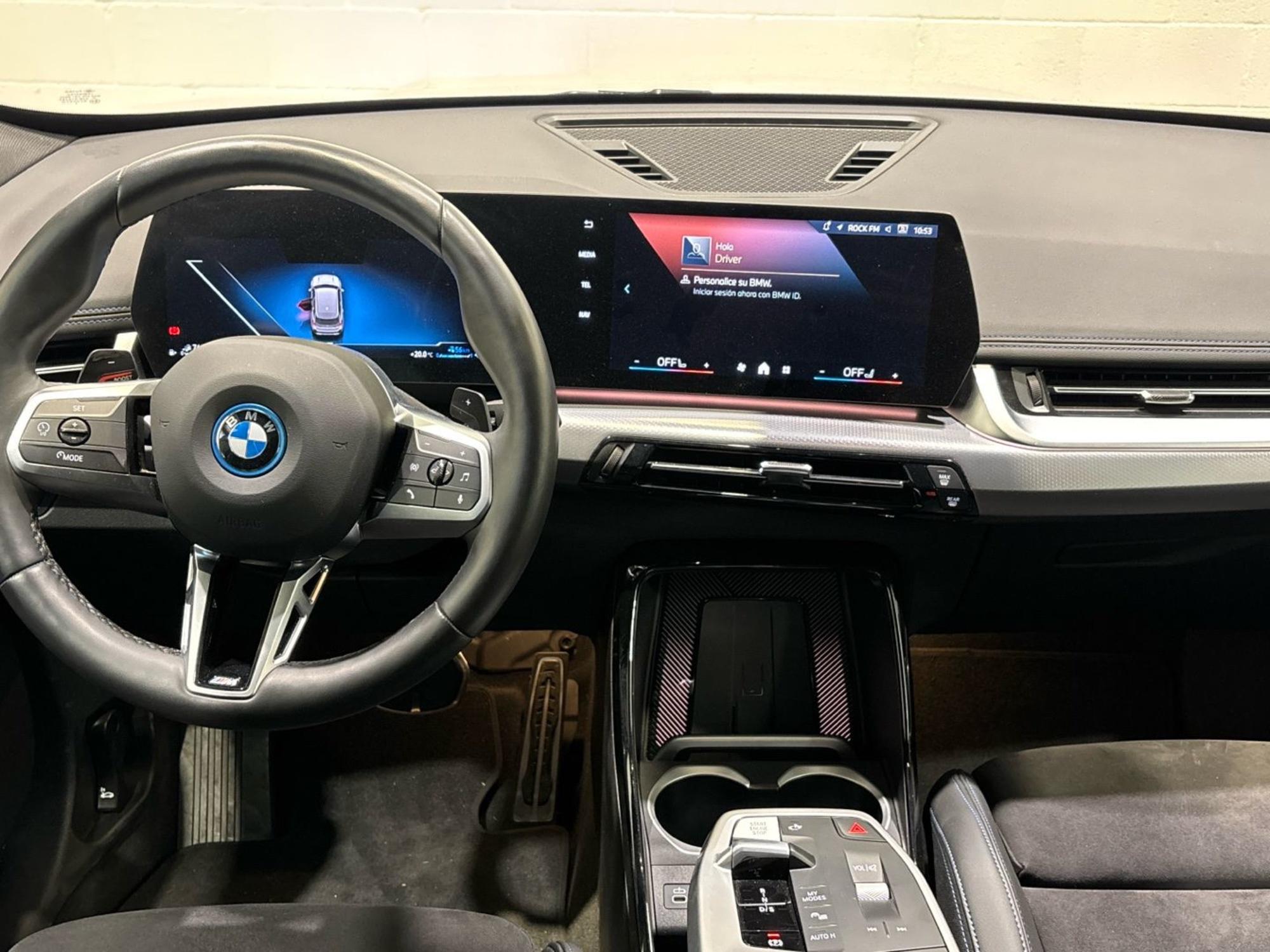 Renting BMW X1 xDrive25e 180 kW (245 CV) 13 11