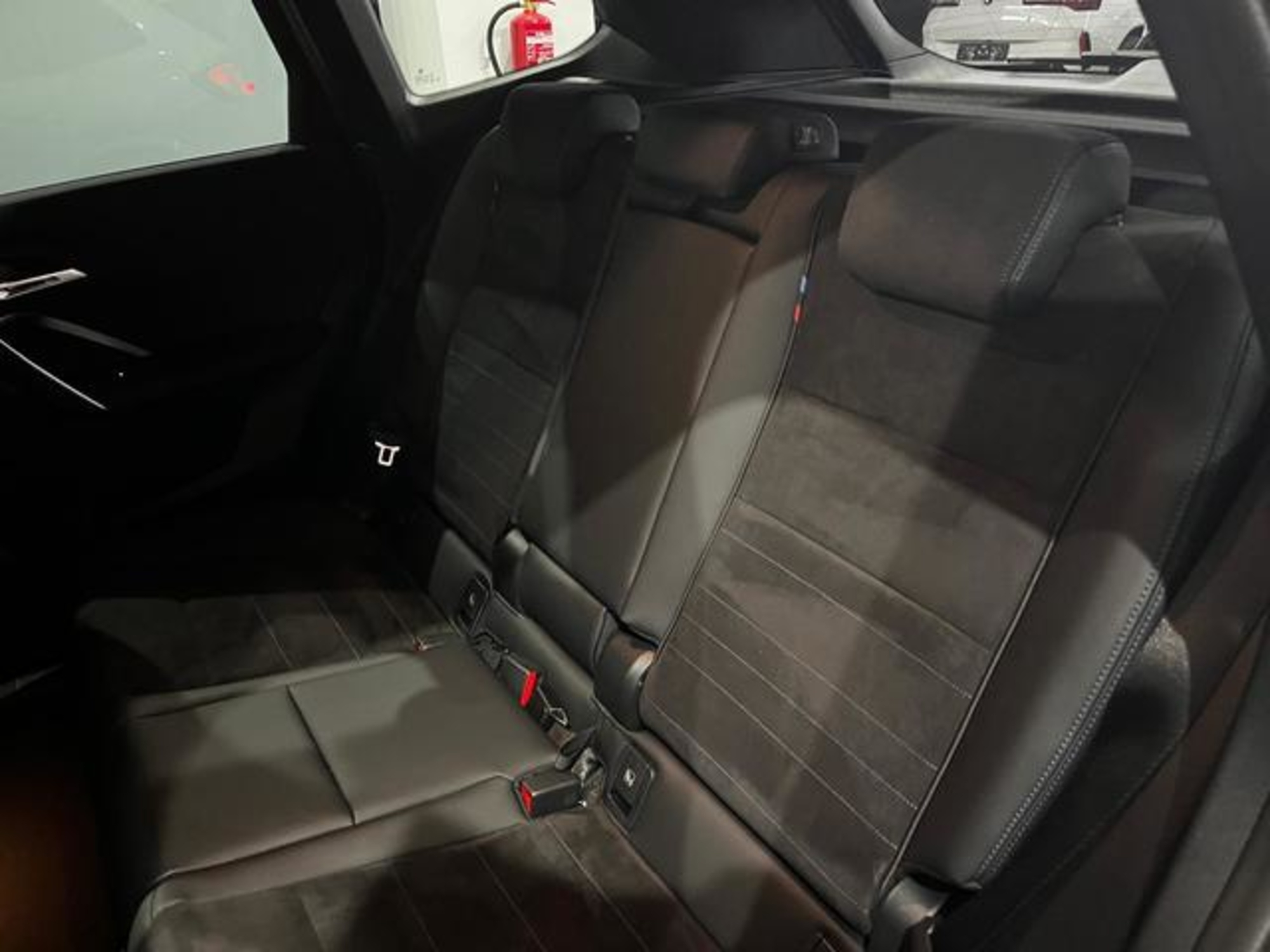 Renting BMW X1 xDrive25e 180 kW (245 CV) 14 15