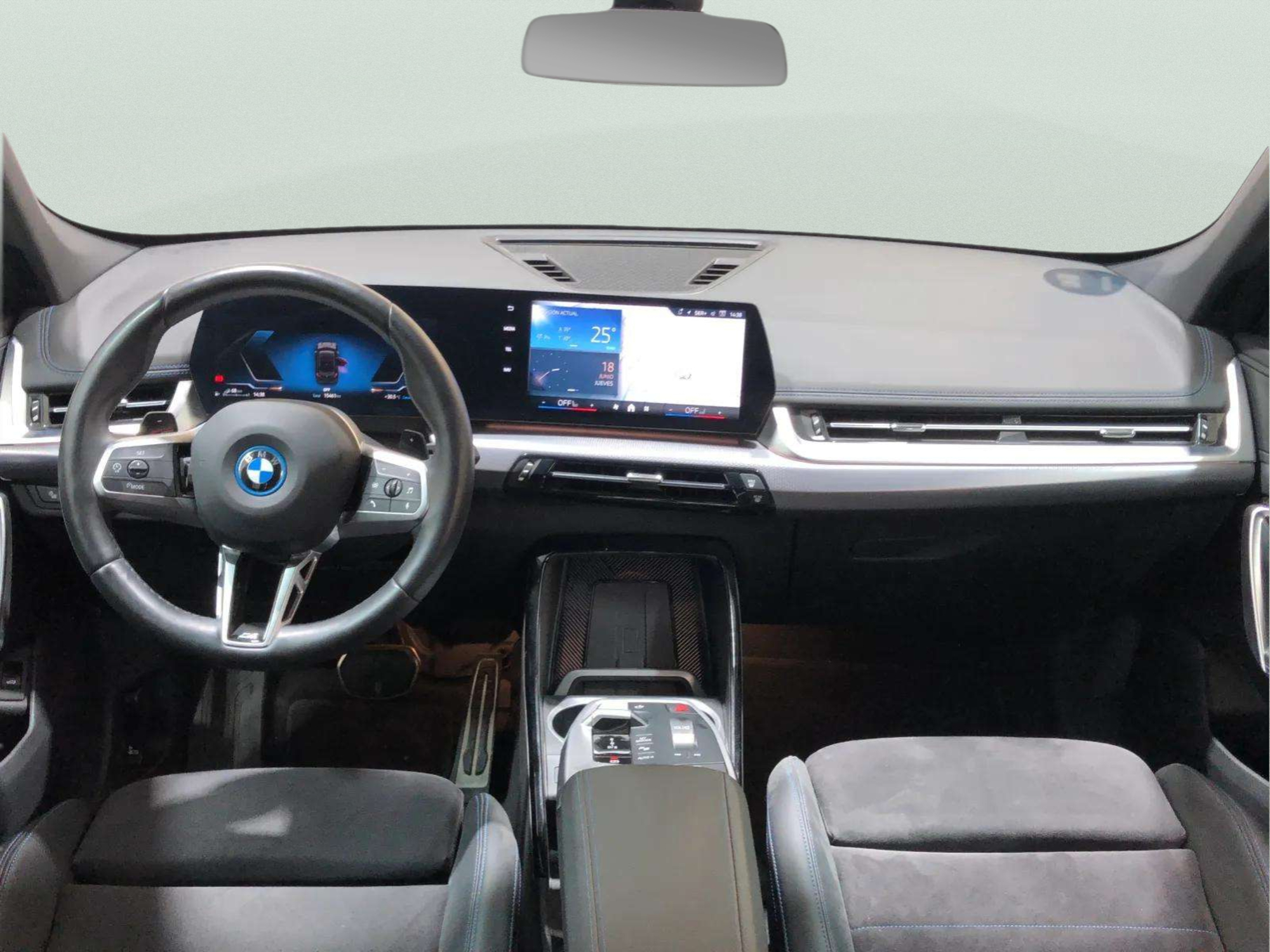 Renting BMW X1 xDrive25e 180 kW (245 CV) 14 18