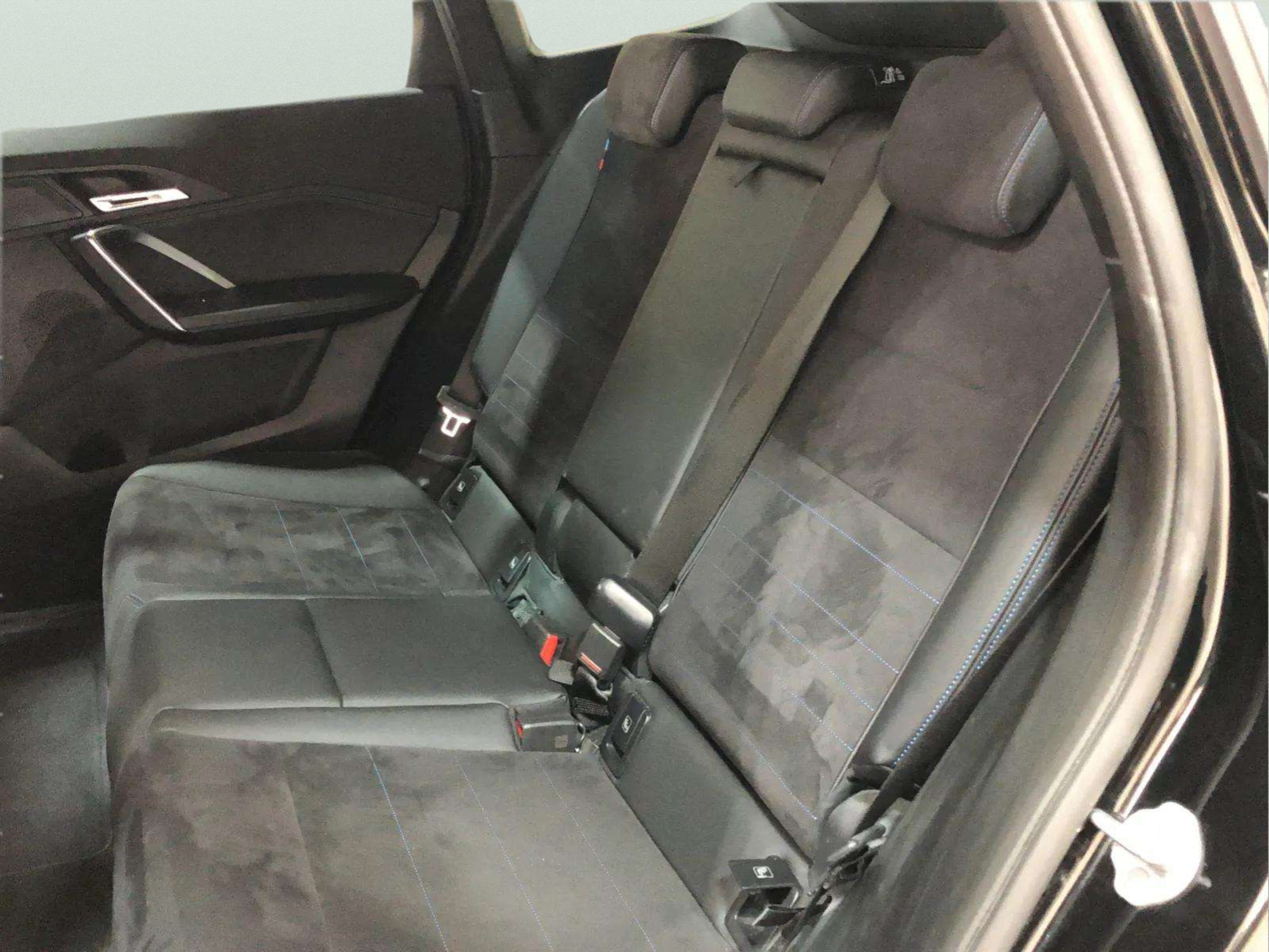 Renting BMW X1 xDrive25e 180 kW (245 CV) 14 18