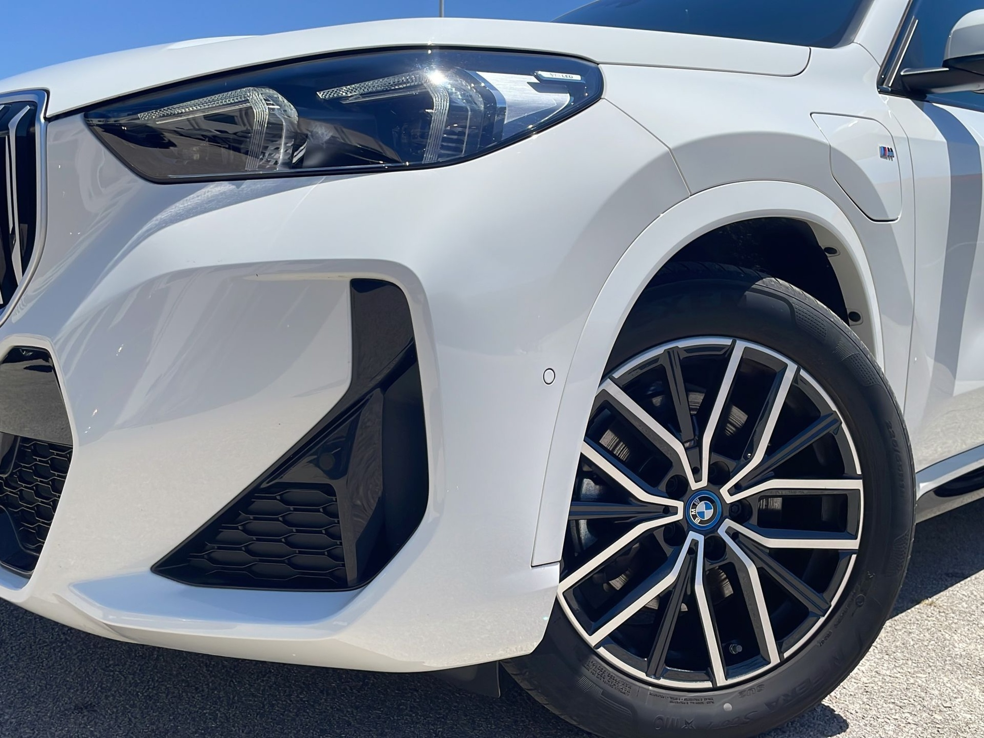 Renting BMW X1 xDrive25e 180 kW (245 CV) 14 23