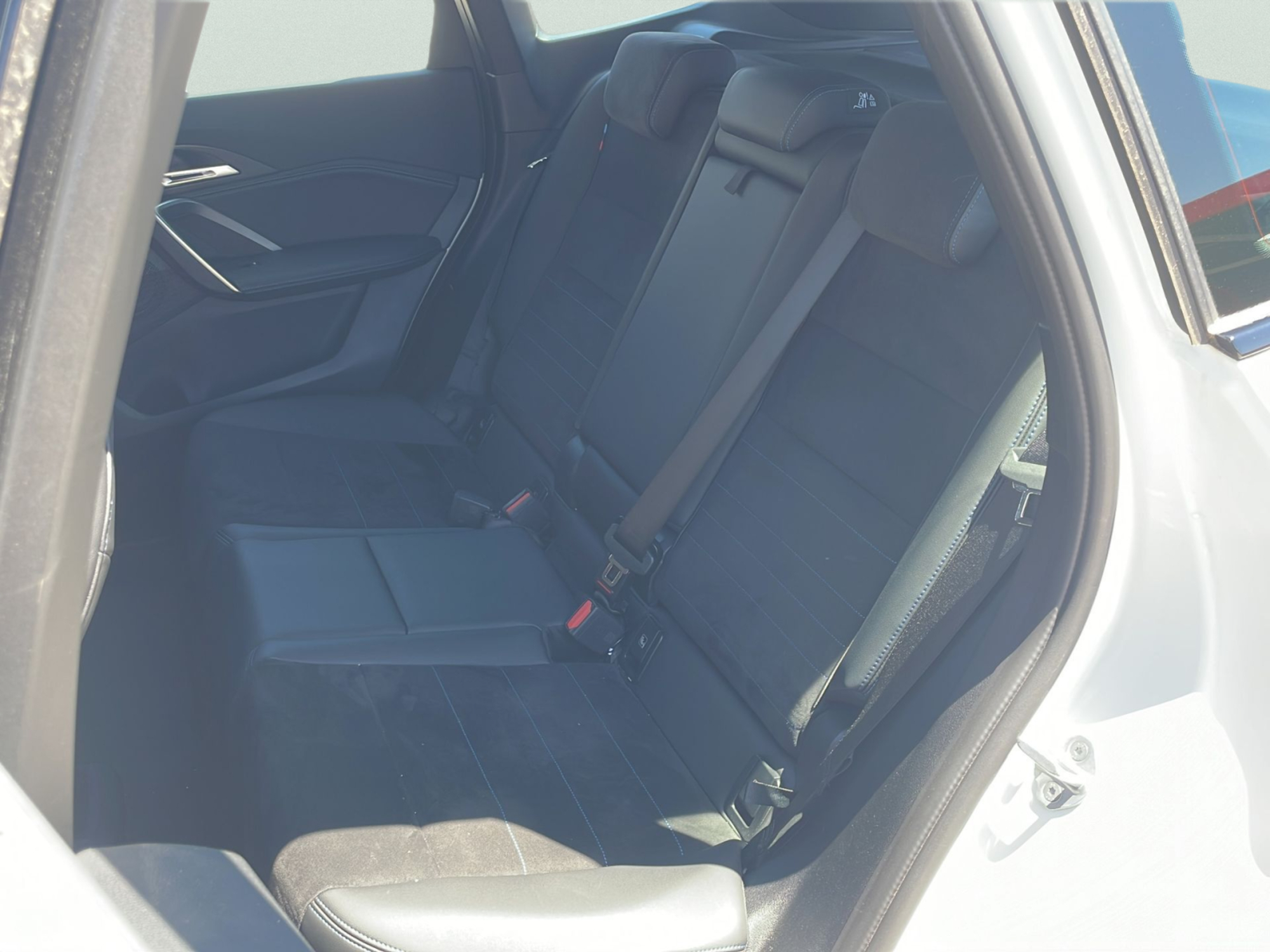 Renting BMW X1 xDrive25e 180 kW (245 CV) 14 23