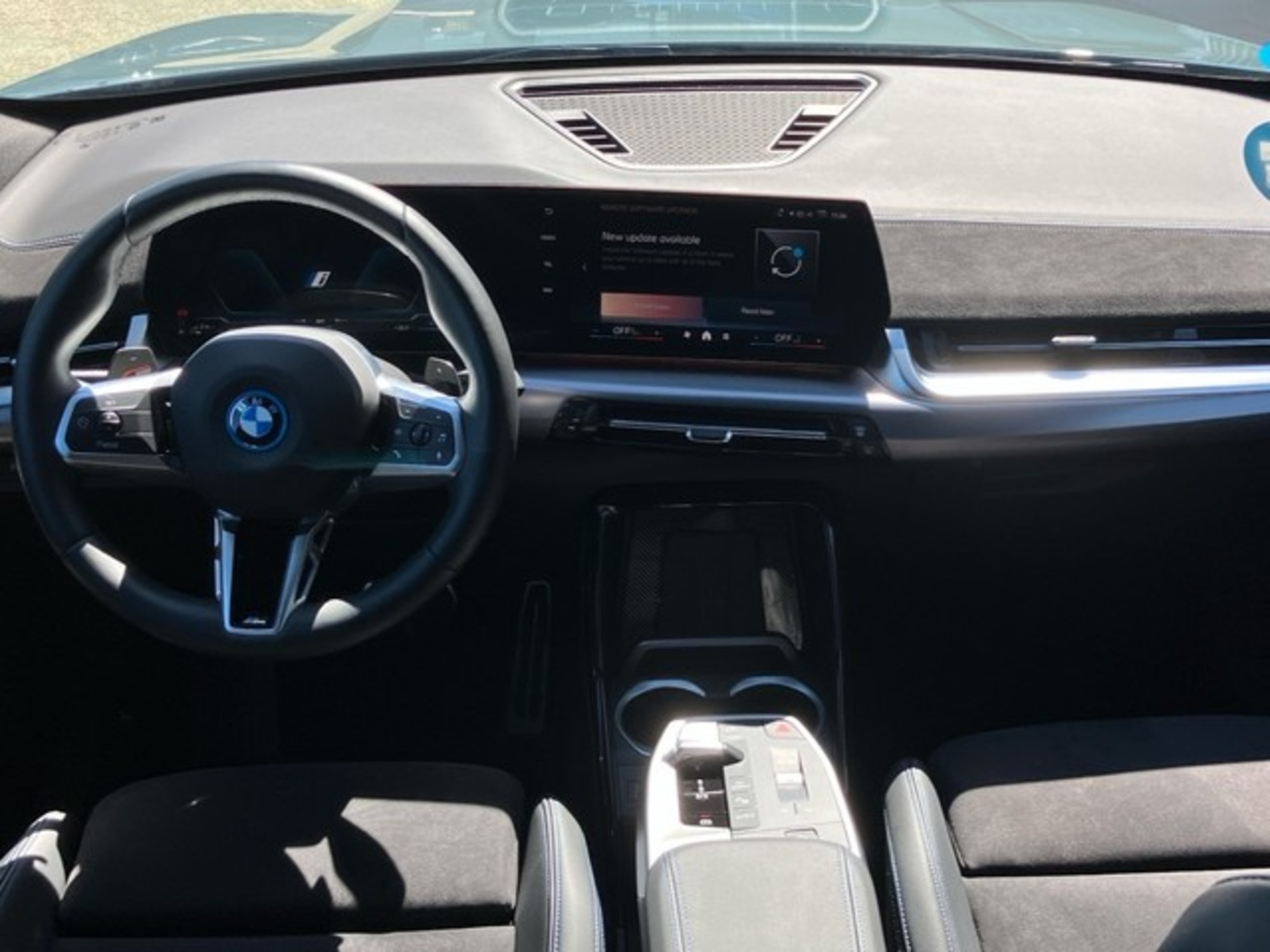 Renting BMW X1 xDrive25e 180 kW (245 CV) 25