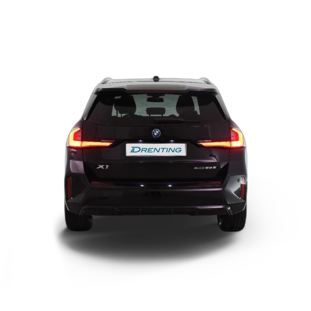 Renting BMW X1 xDrive25e 180 kW (245 CV) 4 18