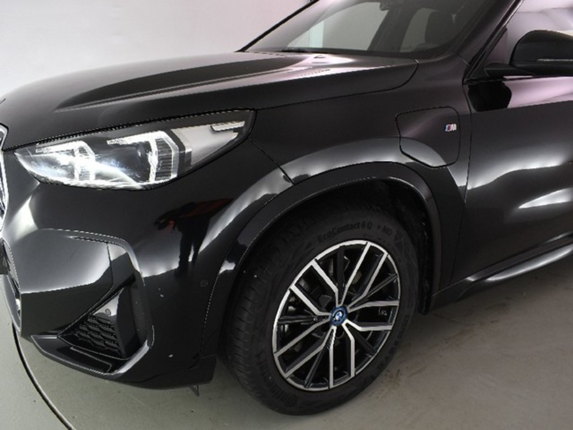Renting BMW X1 xDrive25e 180 kW (245 CV) 4 18