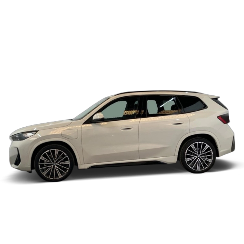 Renting BMW X1 xDrive30e 240 kW (326 CV) 7
