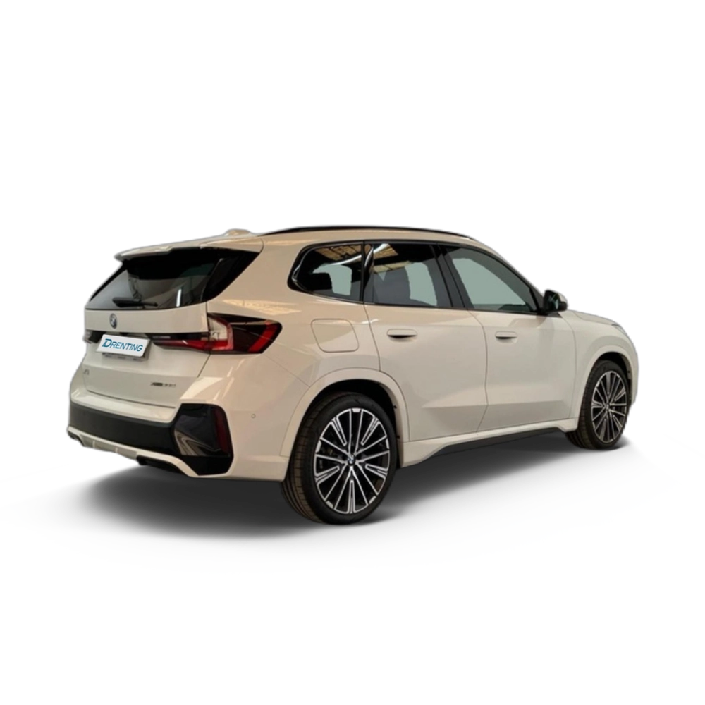 Renting BMW X1 xDrive30e 240 kW (326 CV) 7
