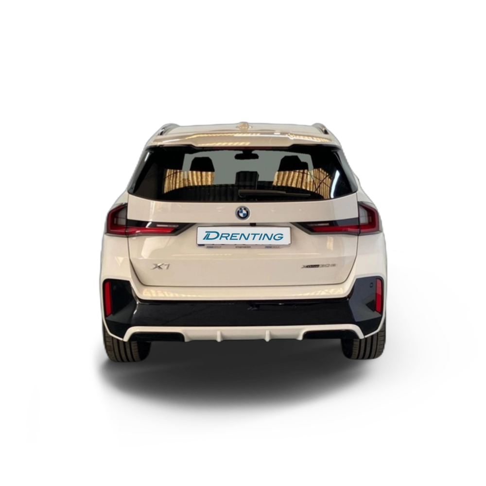Renting BMW X1 xDrive30e 240 kW (326 CV) 7