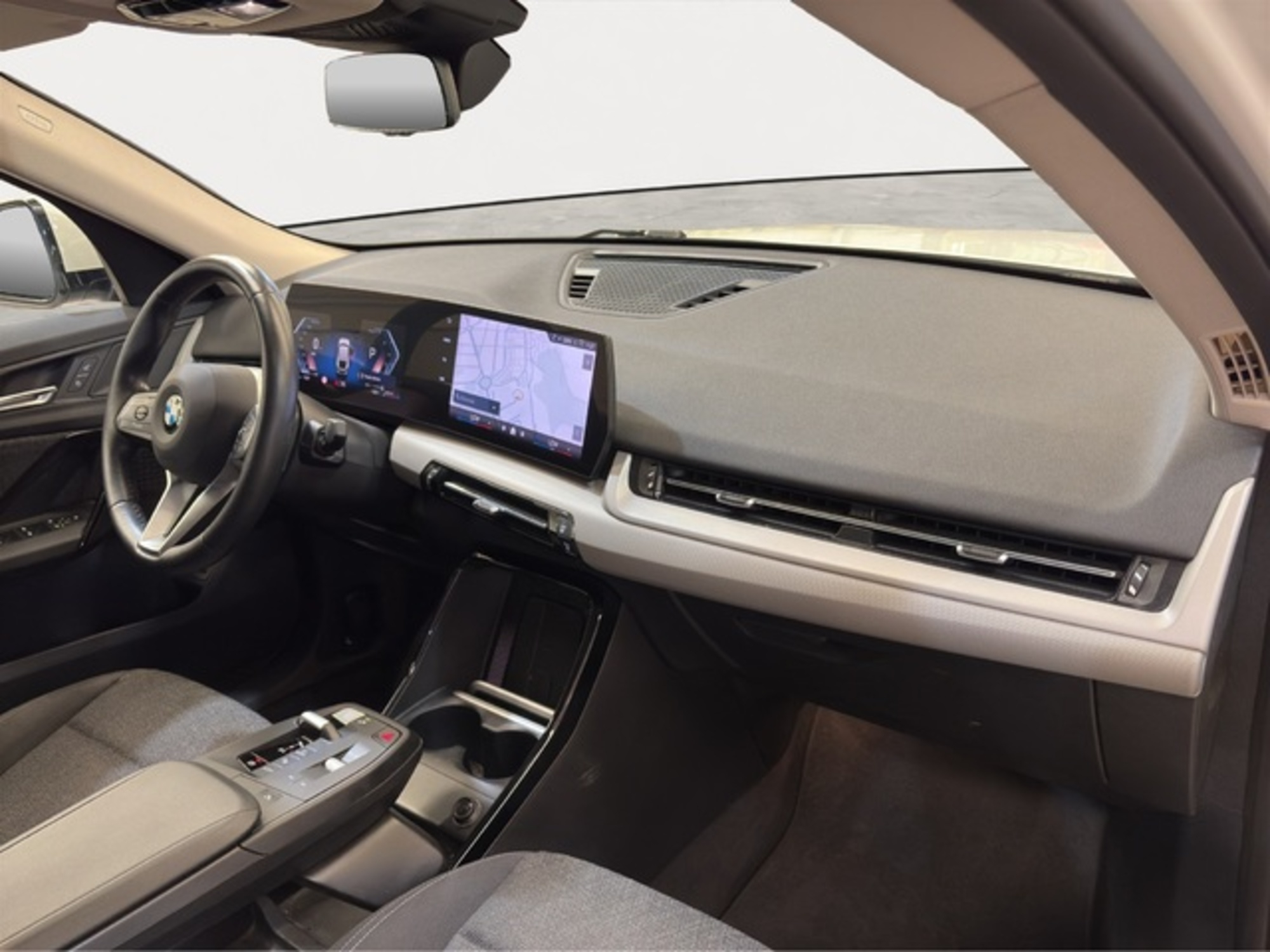 Renting BMW X2 sDrive18d 110 kW (150 CV) 23 2