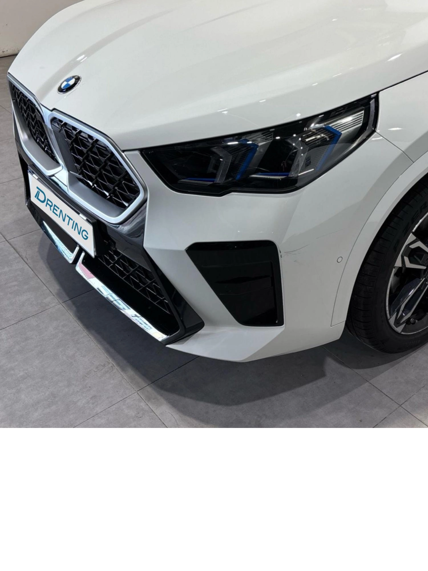 Renting BMW X2 sDrive18d 110 kW (150 CV) 26 2