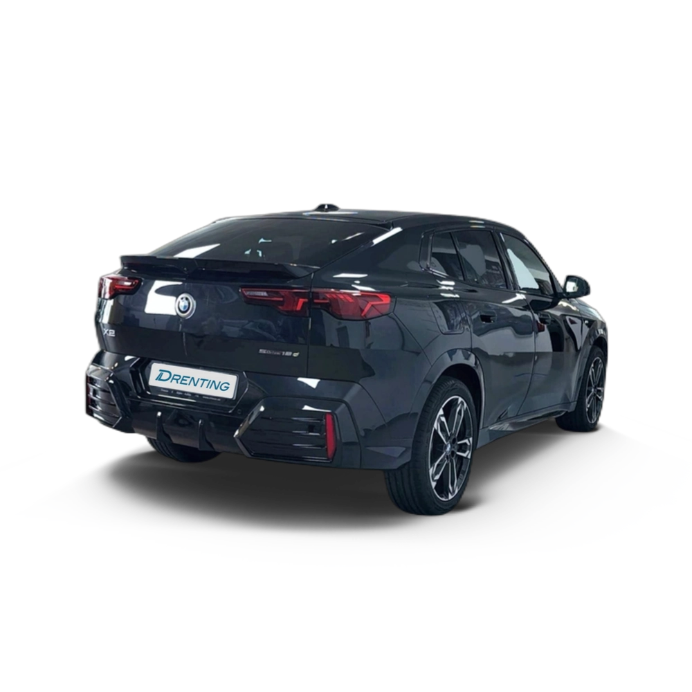 Renting BMW X2 sDrive18d 110 kW (150 CV) 27 3