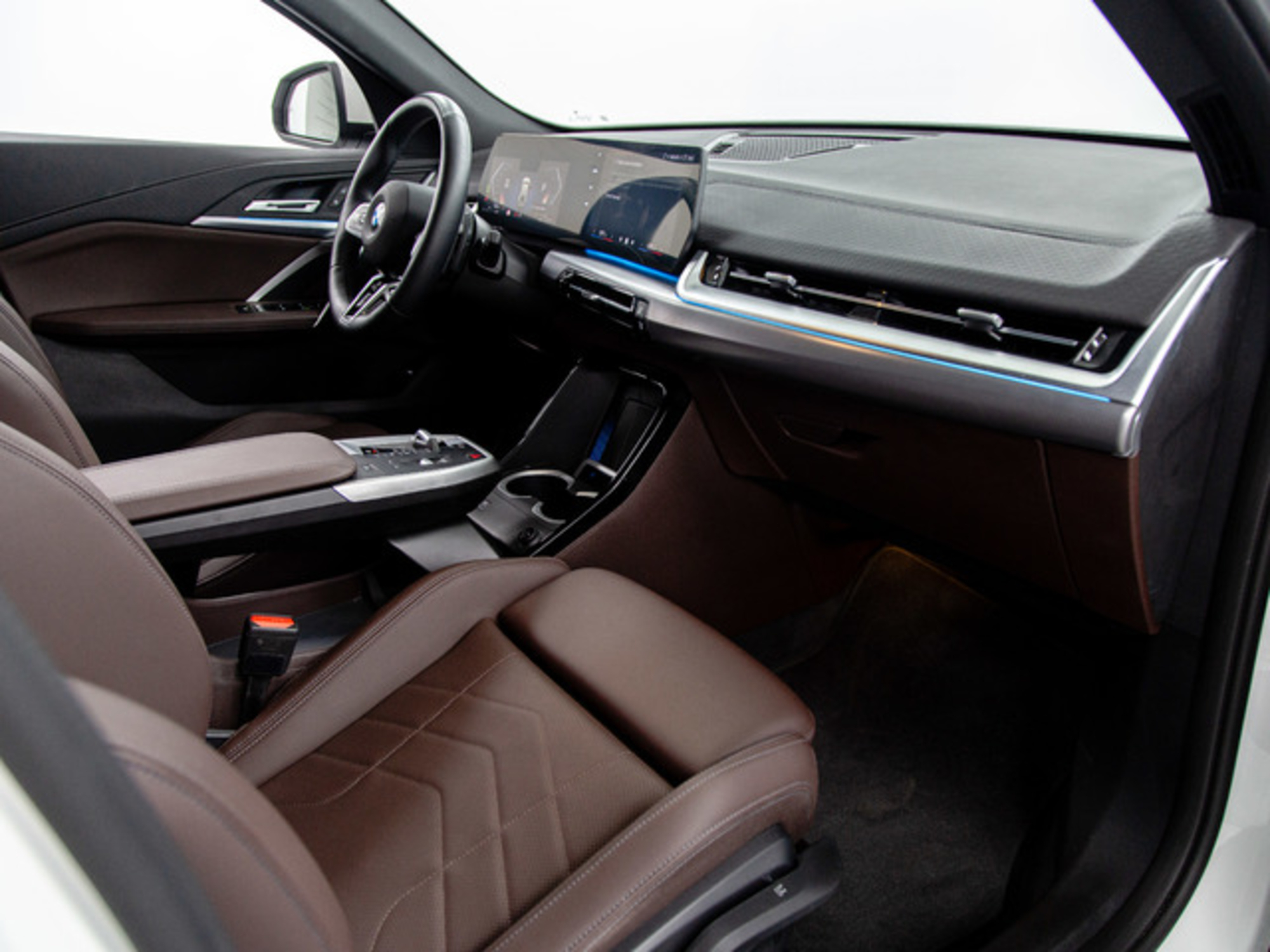 Renting BMW X2 sDrive18d 110 kW (150 CV) 27 4