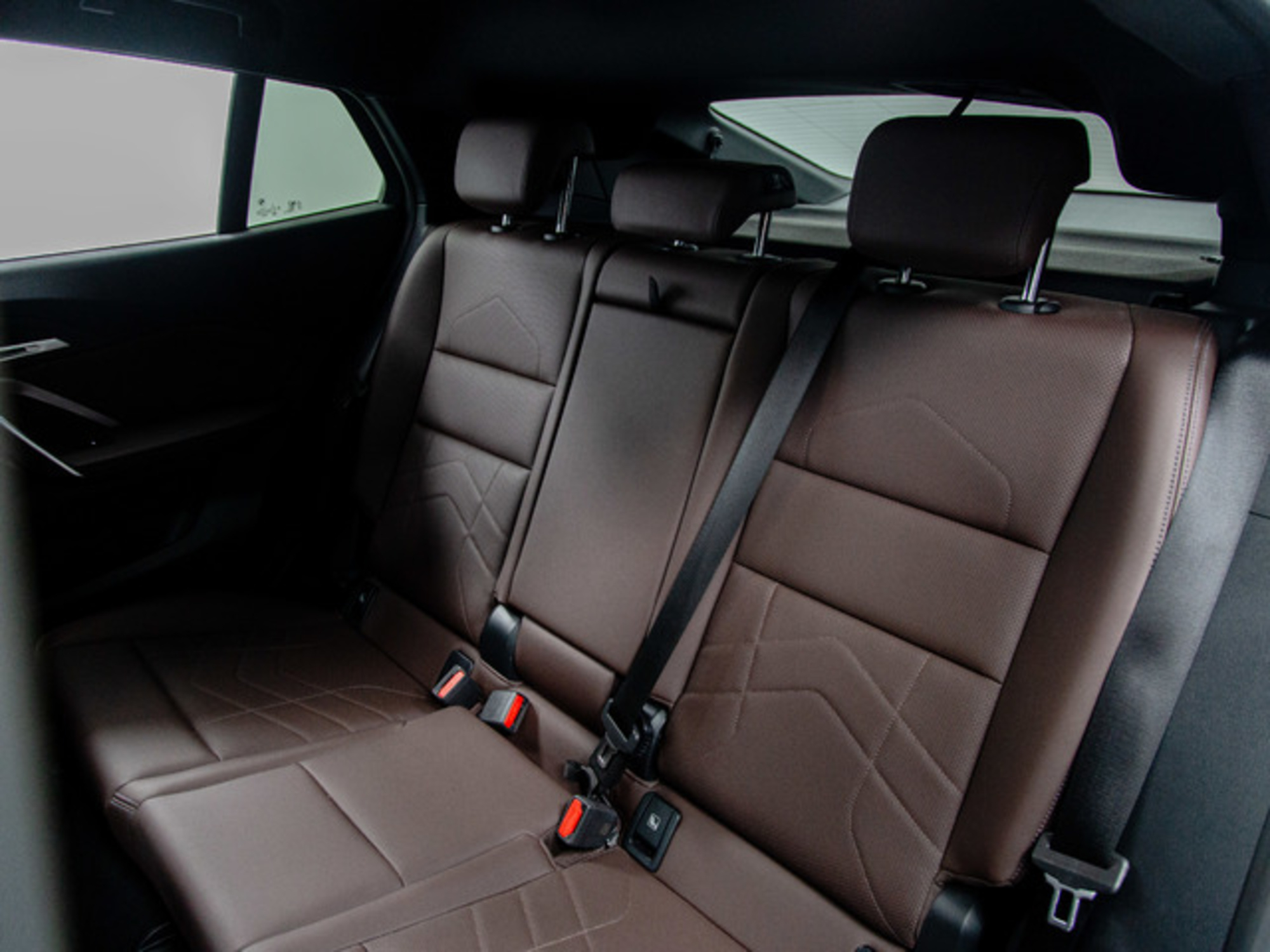 Renting BMW X2 sDrive18d 110 kW (150 CV) 27 4