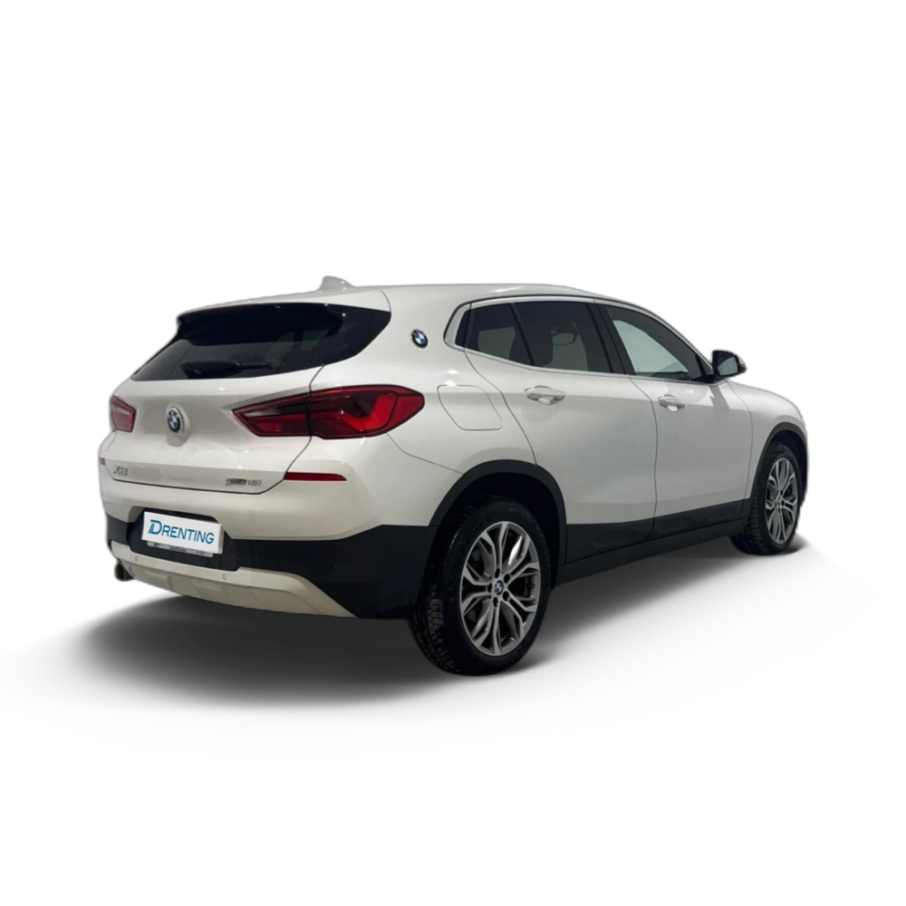 Renting BMW X2 sDrive18i 103 kW (140 CV) 1 1