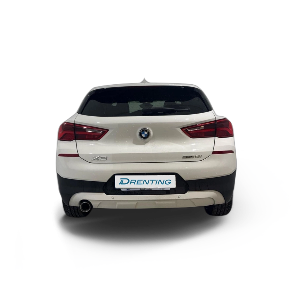 Renting BMW X2 sDrive18i 103 kW (140 CV) 1 1