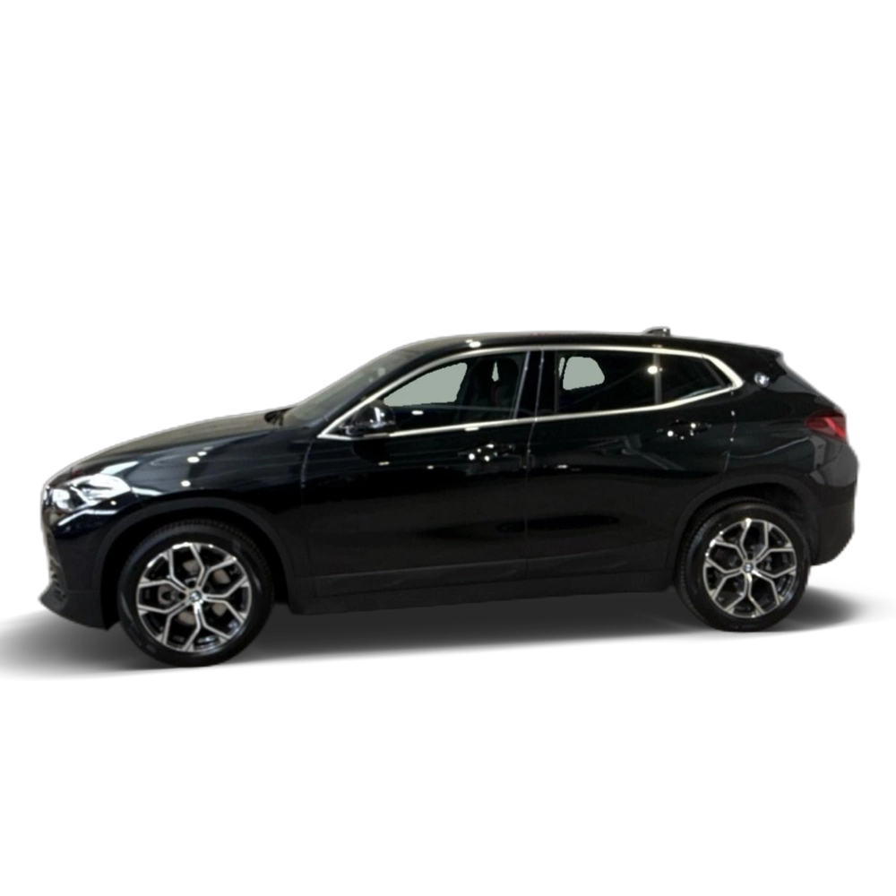 Renting BMW X2 sDrive18i 103 kW (140 CV) 2