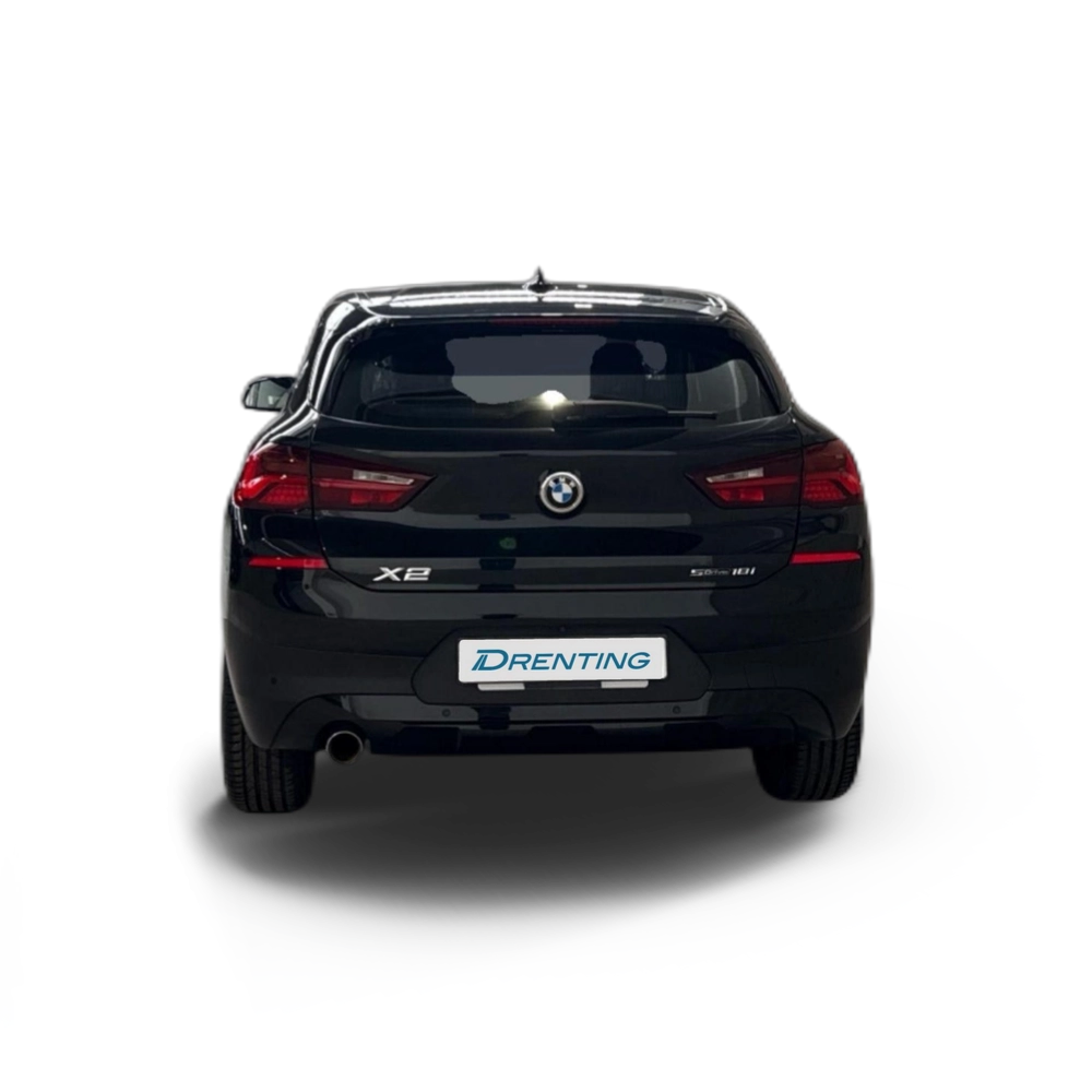 Renting BMW X2 sDrive18i 103 kW (140 CV) 2