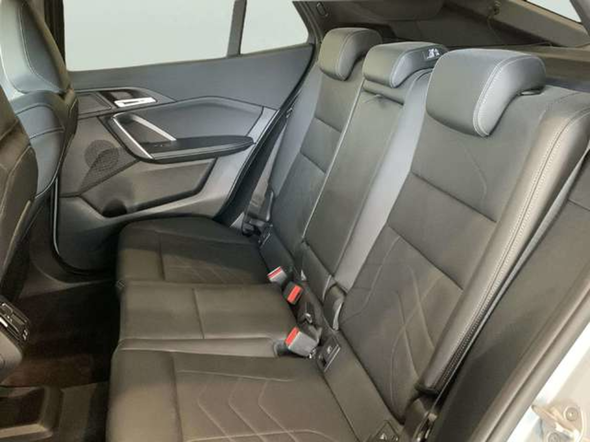 Renting BMW X2 sDrive20d 120 kW (163 CV) 13 3