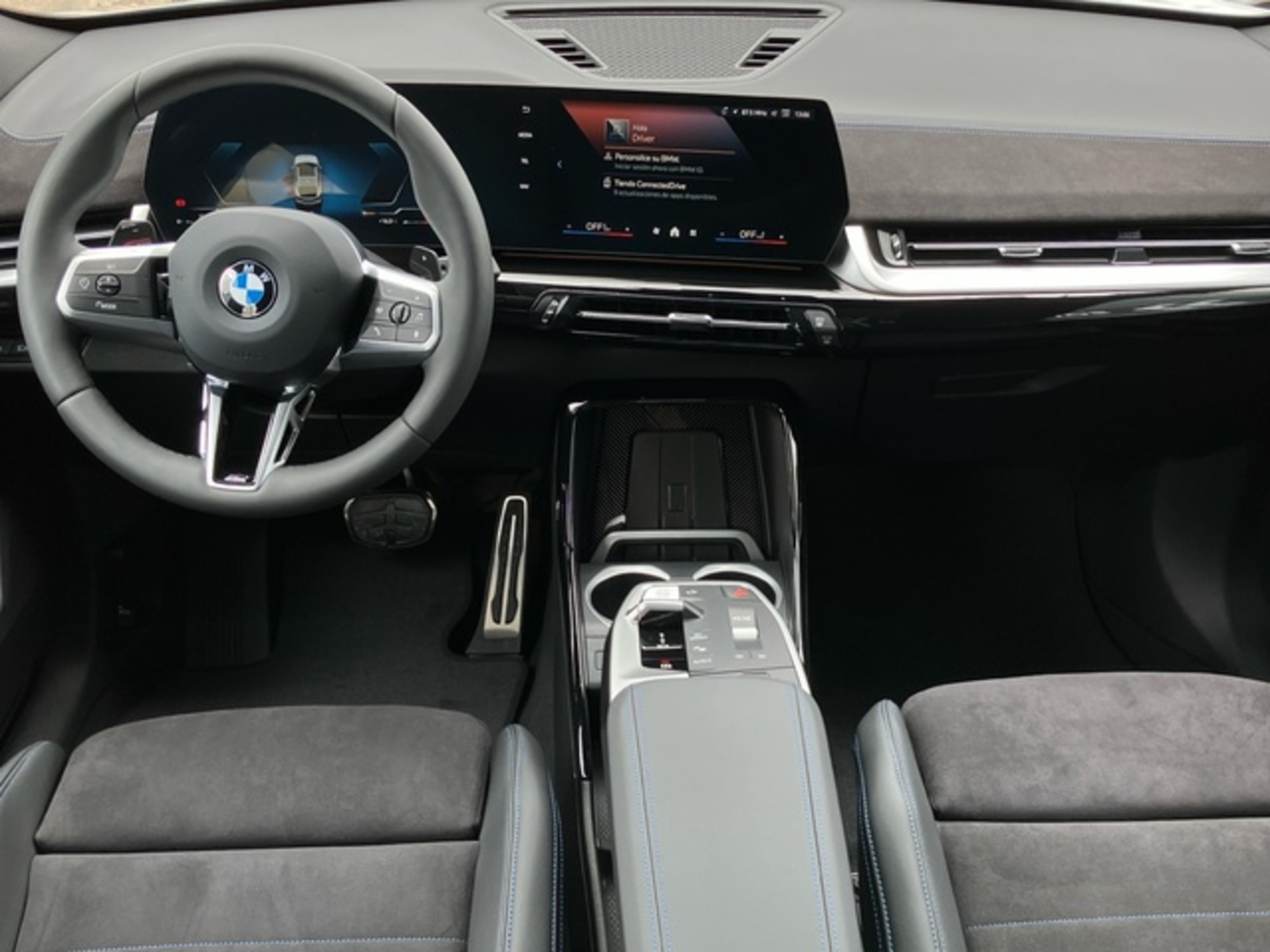 Renting BMW X2 sDrive20d 120 kW (163 CV) 8 8