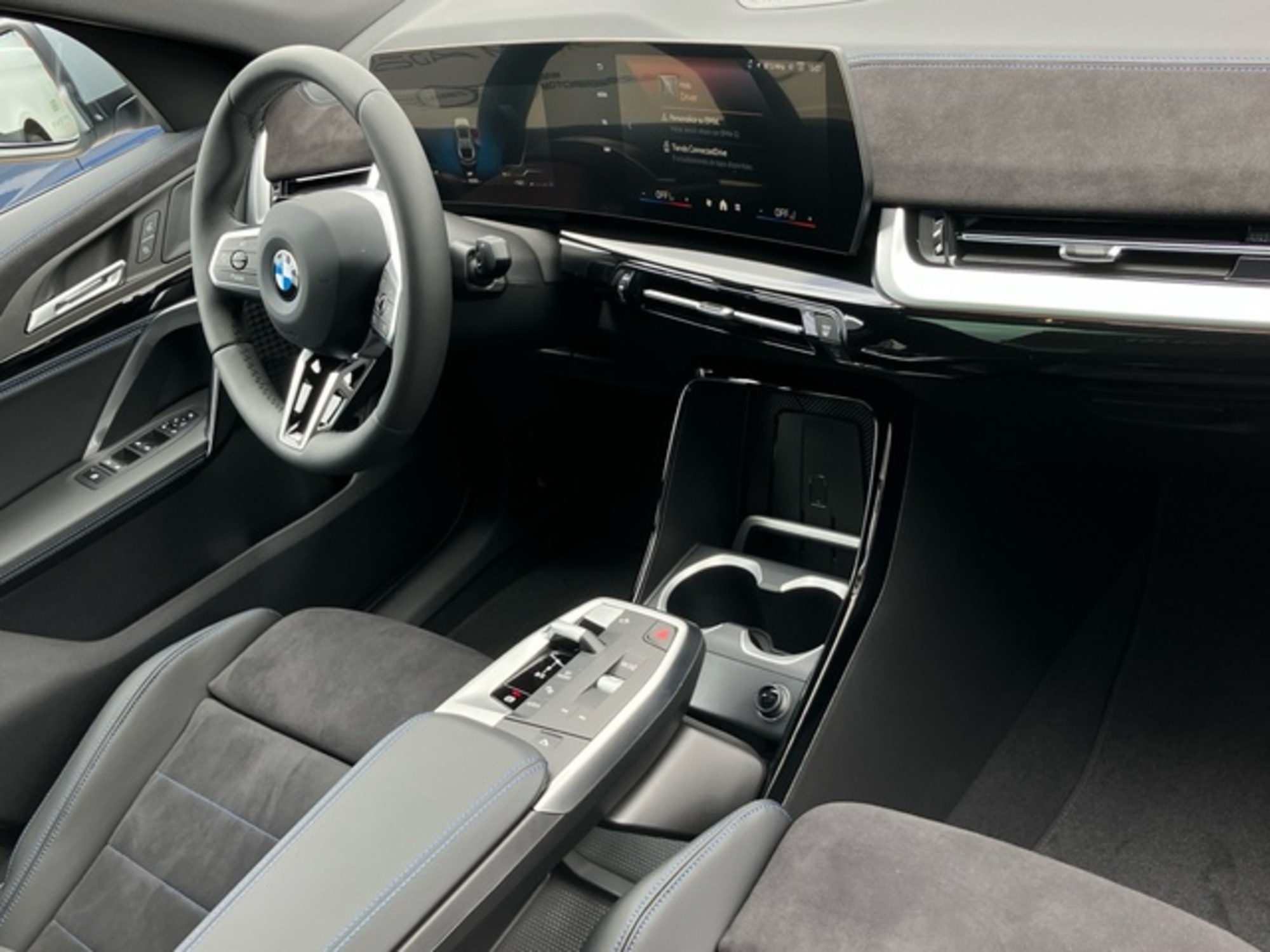 Renting BMW X2 sDrive20d 120 kW (163 CV) 8 8