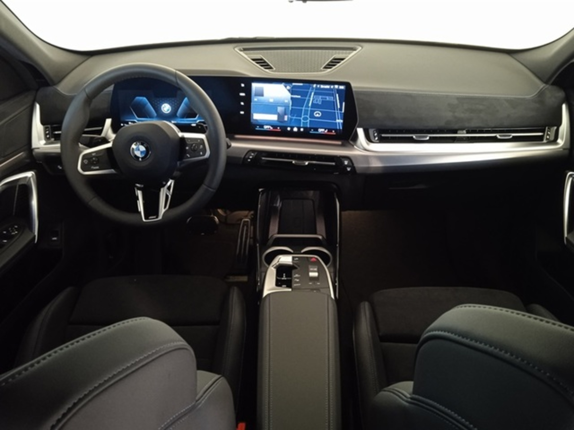 Renting BMW X2 xDrive20d 120 kW (163 CV) 15