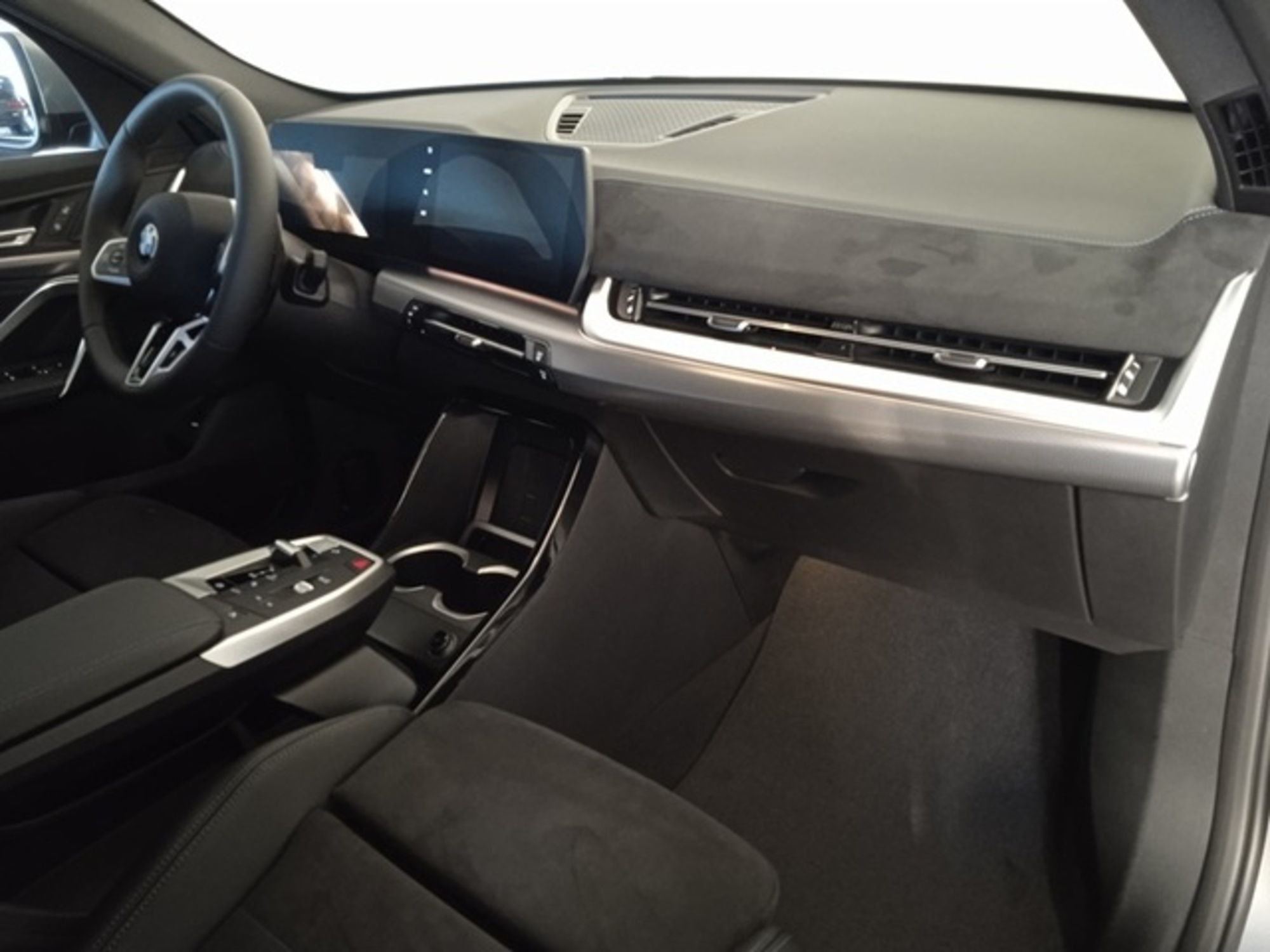 Renting BMW X2 xDrive20d 120 kW (163 CV) 15