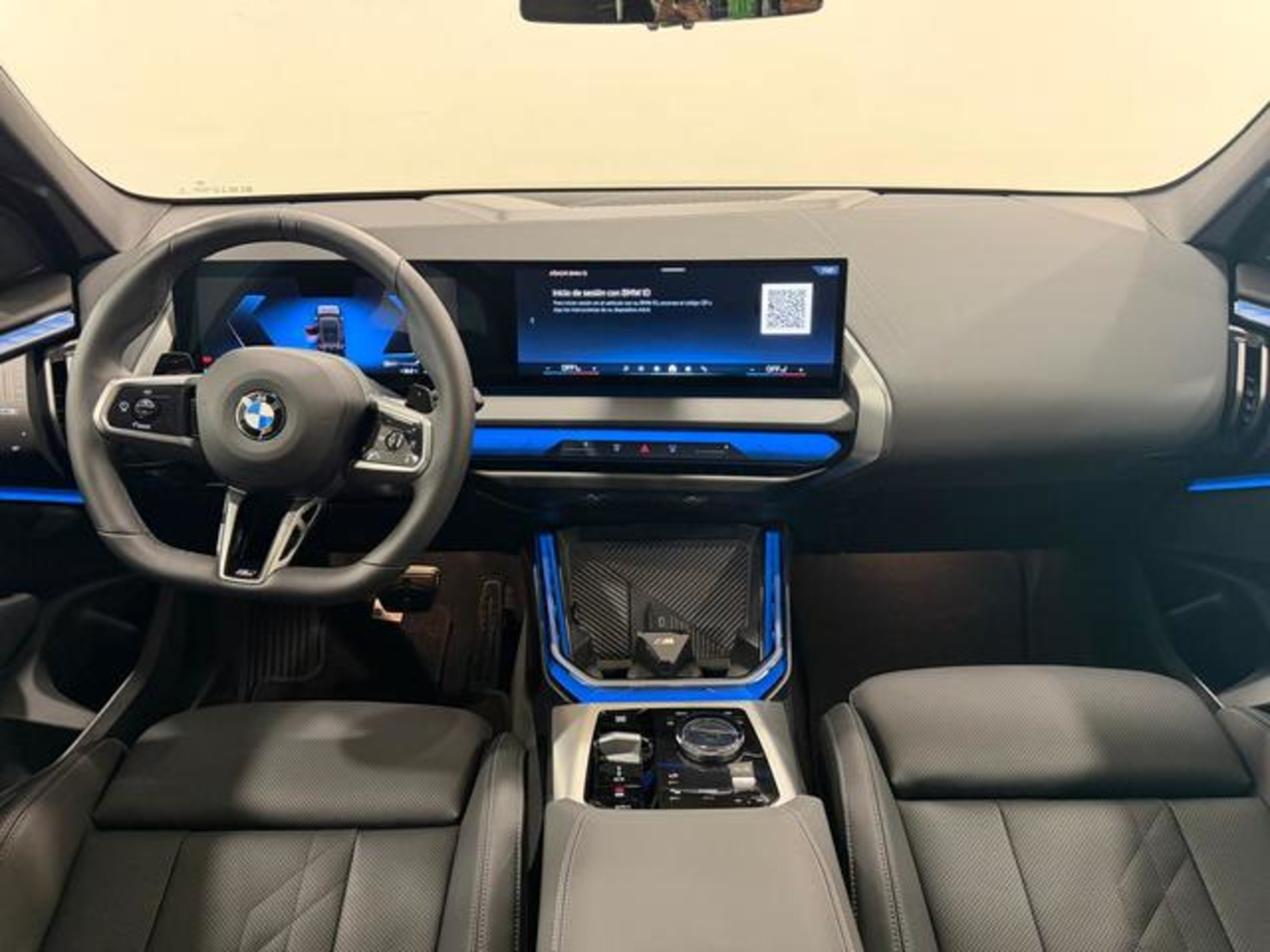 Renting BMW X3 xDrive20d 145 kW (197 CV) 15 9