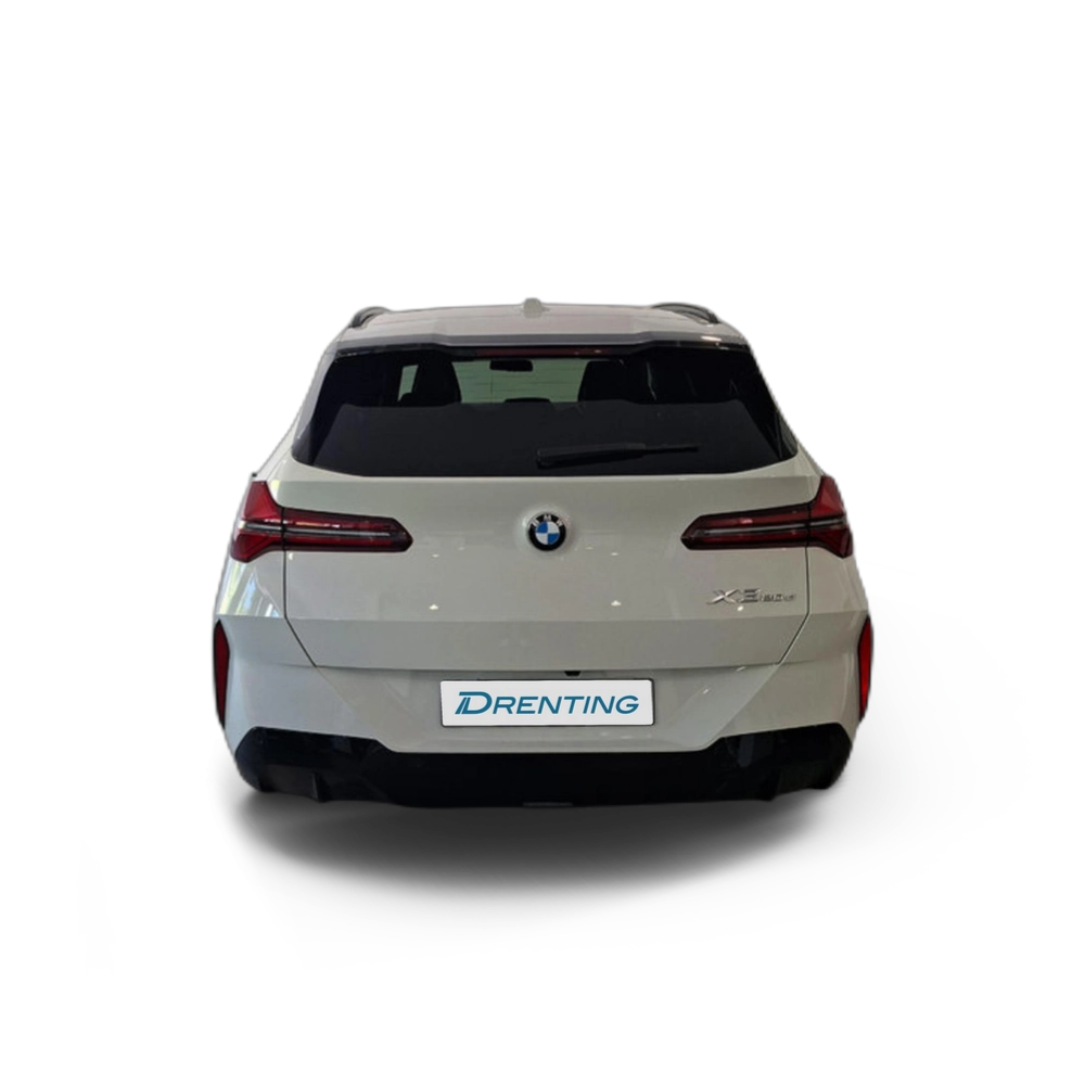 Renting BMW X3 xDrive20d 145 kW (197 CV) 2 1