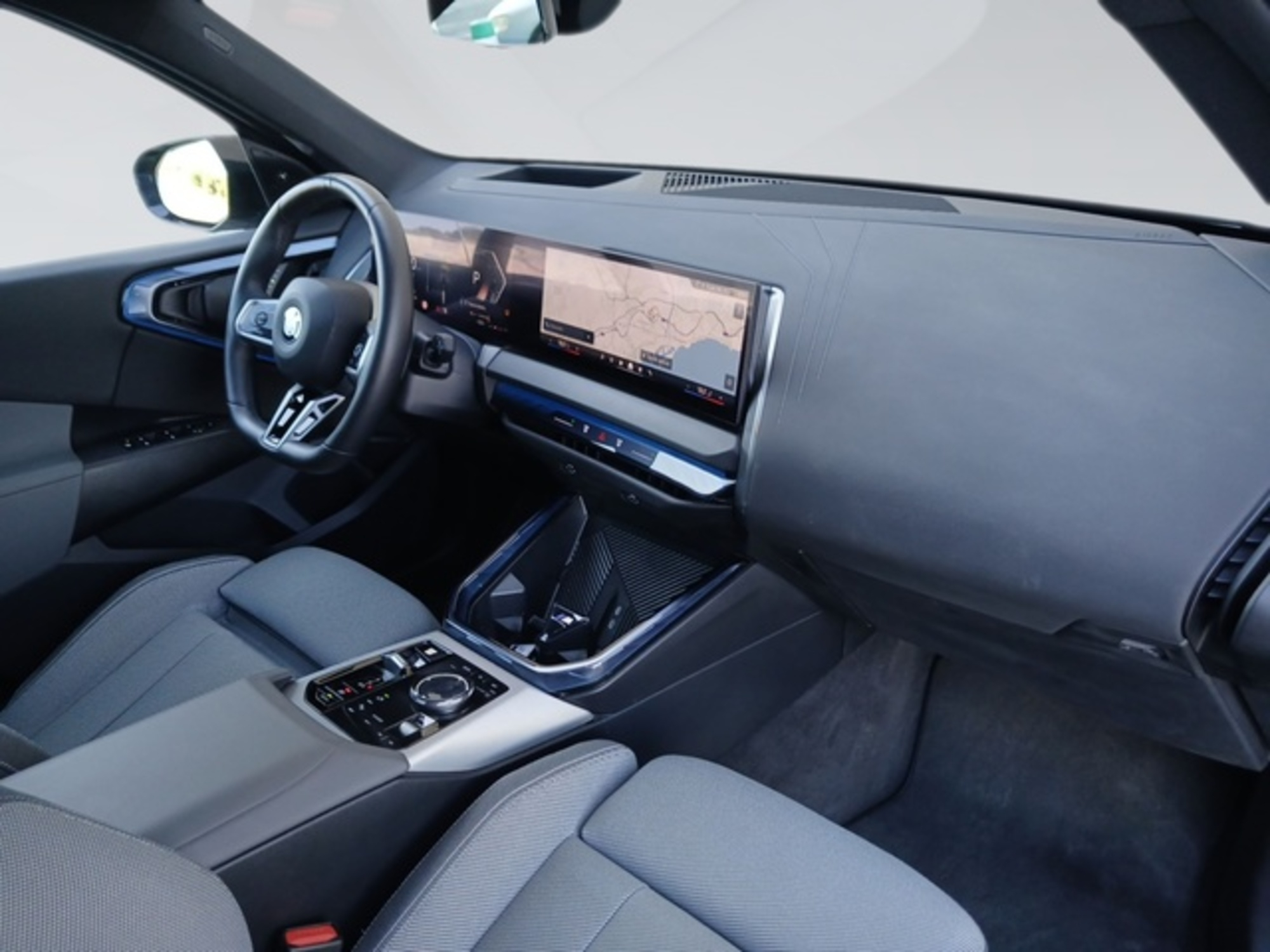Renting BMW X3 xDrive20d 145 kW (197 CV) 22 10